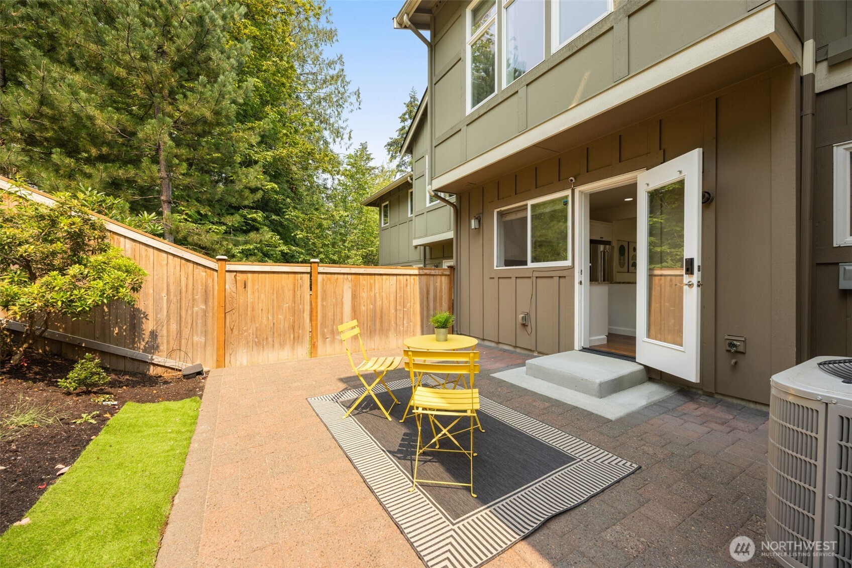 900 228th Avenue NE Unit: 14B
