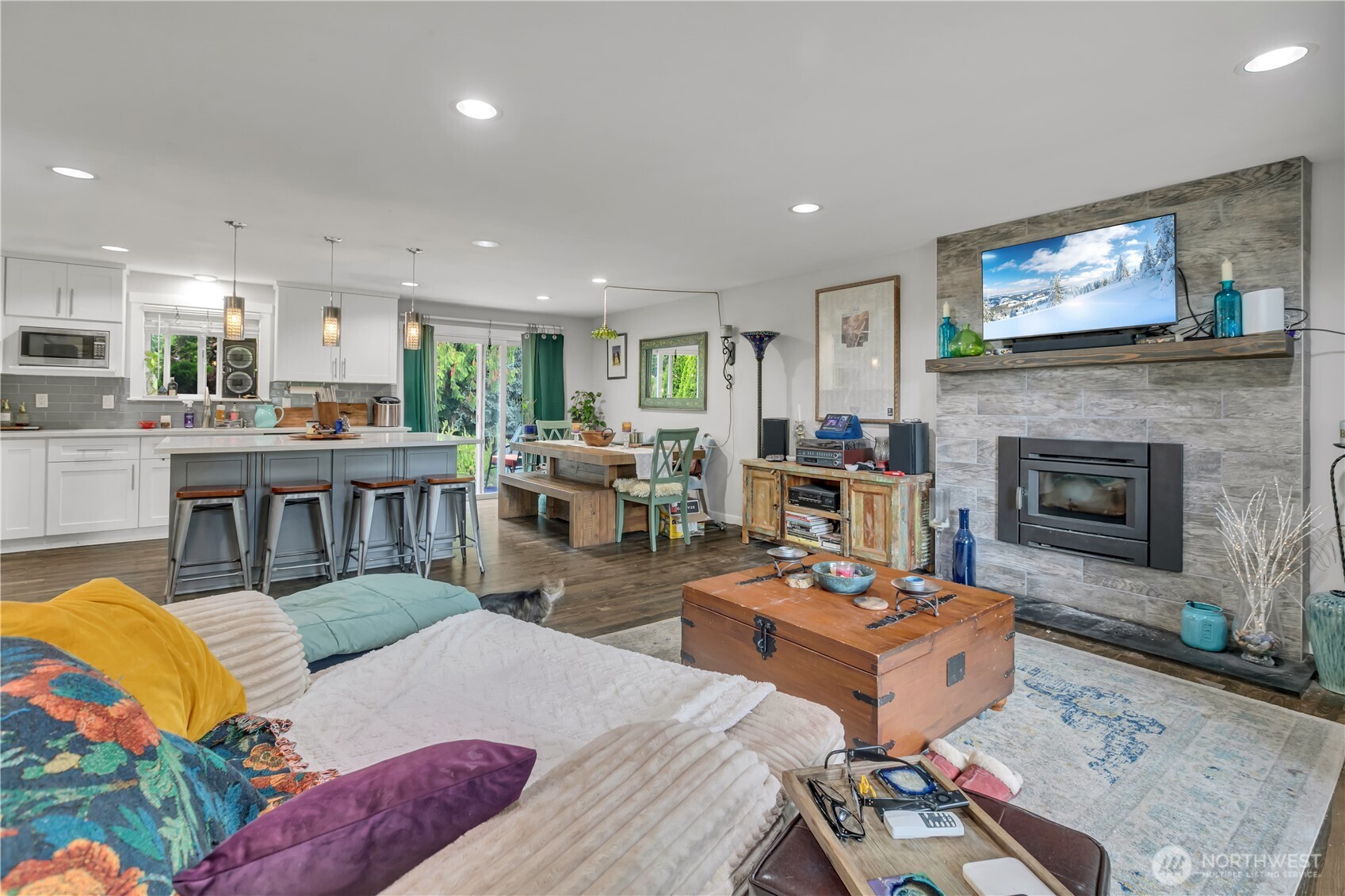 3339 N Visscher Street