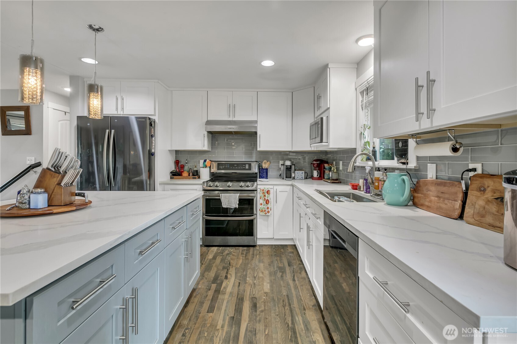 3339 N Visscher Street