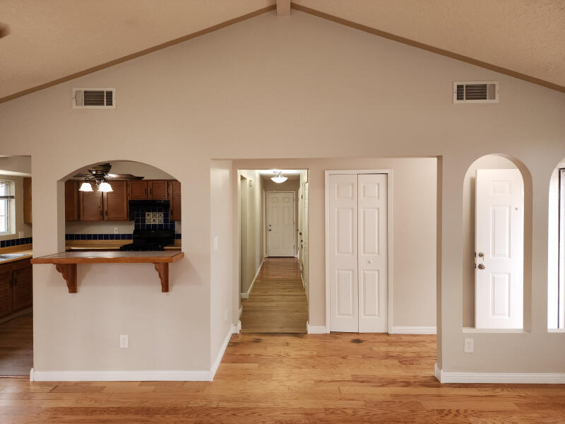 1461 Gadwall Road NE