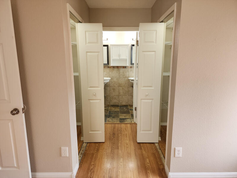 1461 Gadwall Road NE