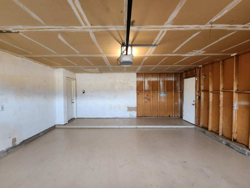 1461 Gadwall Road NE