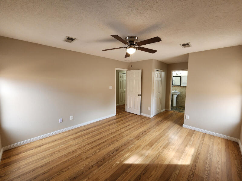 1461 Gadwall Road NE