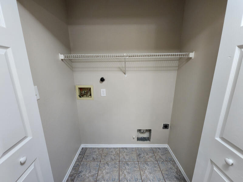 1461 Gadwall Road NE