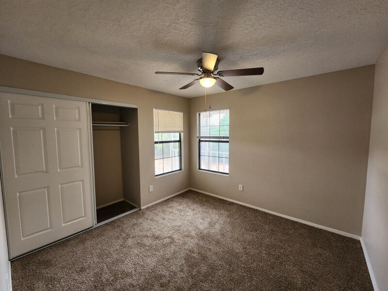 1461 Gadwall Road NE