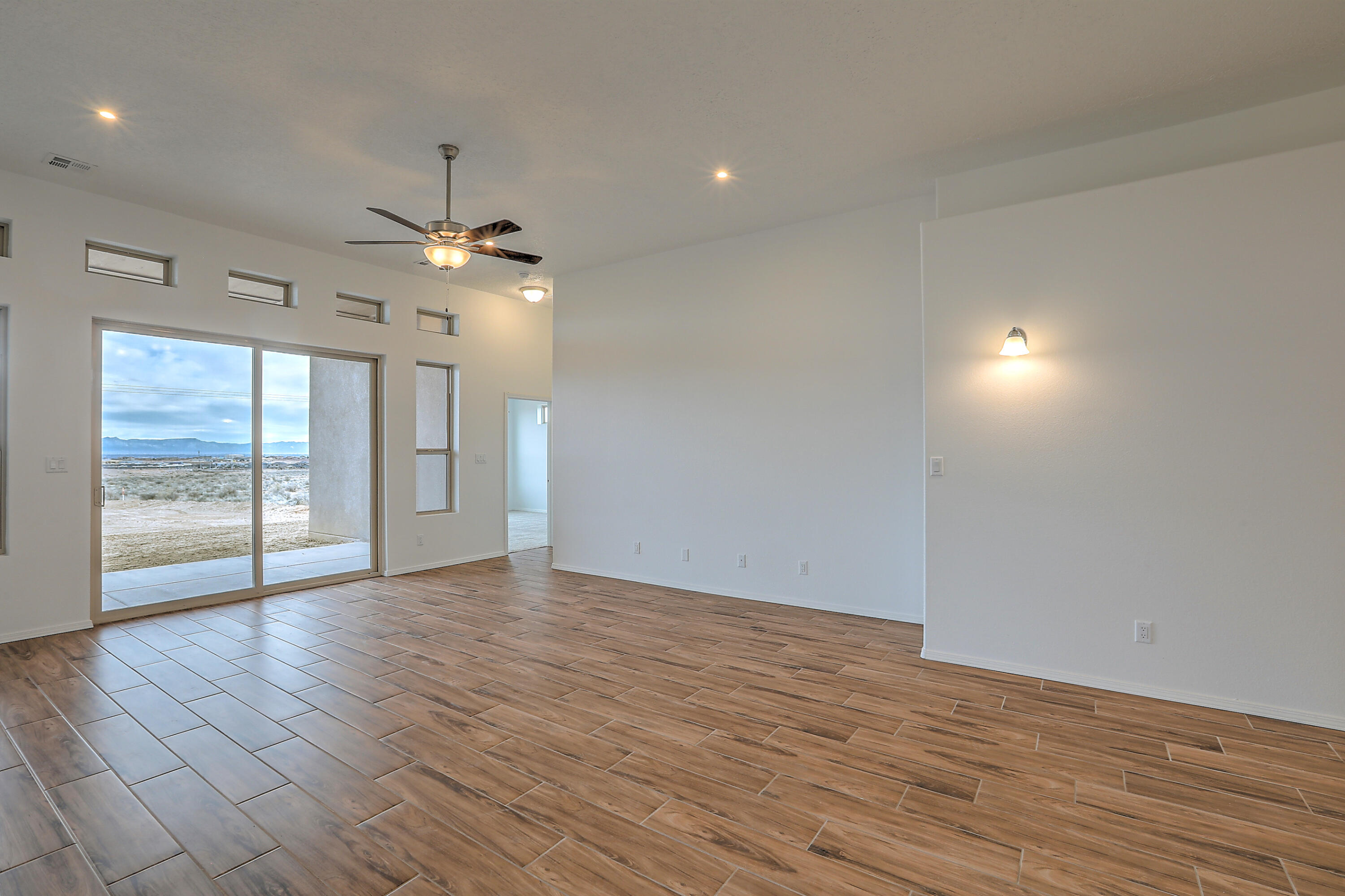 824 Villa Road SE