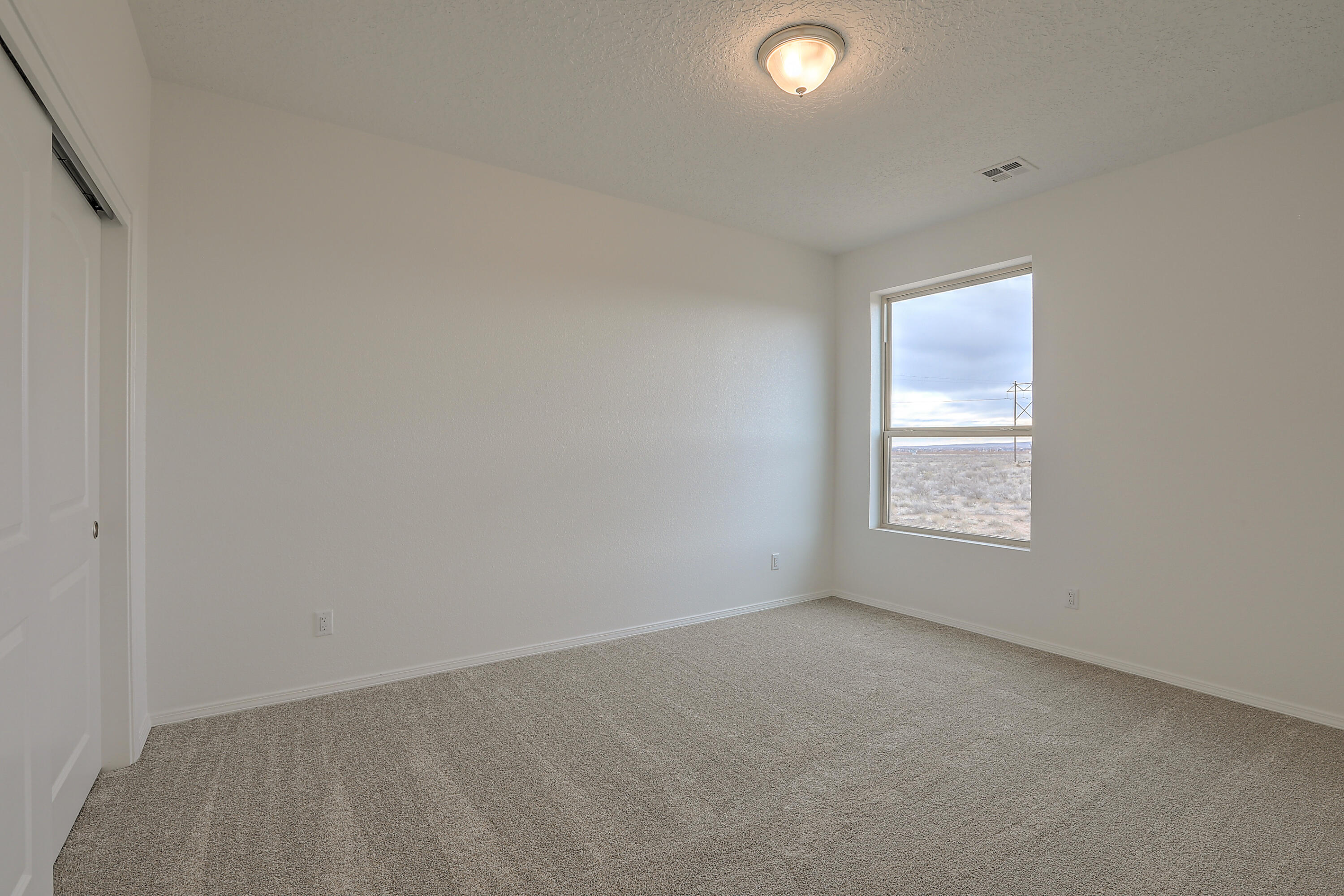 824 Villa Road SE