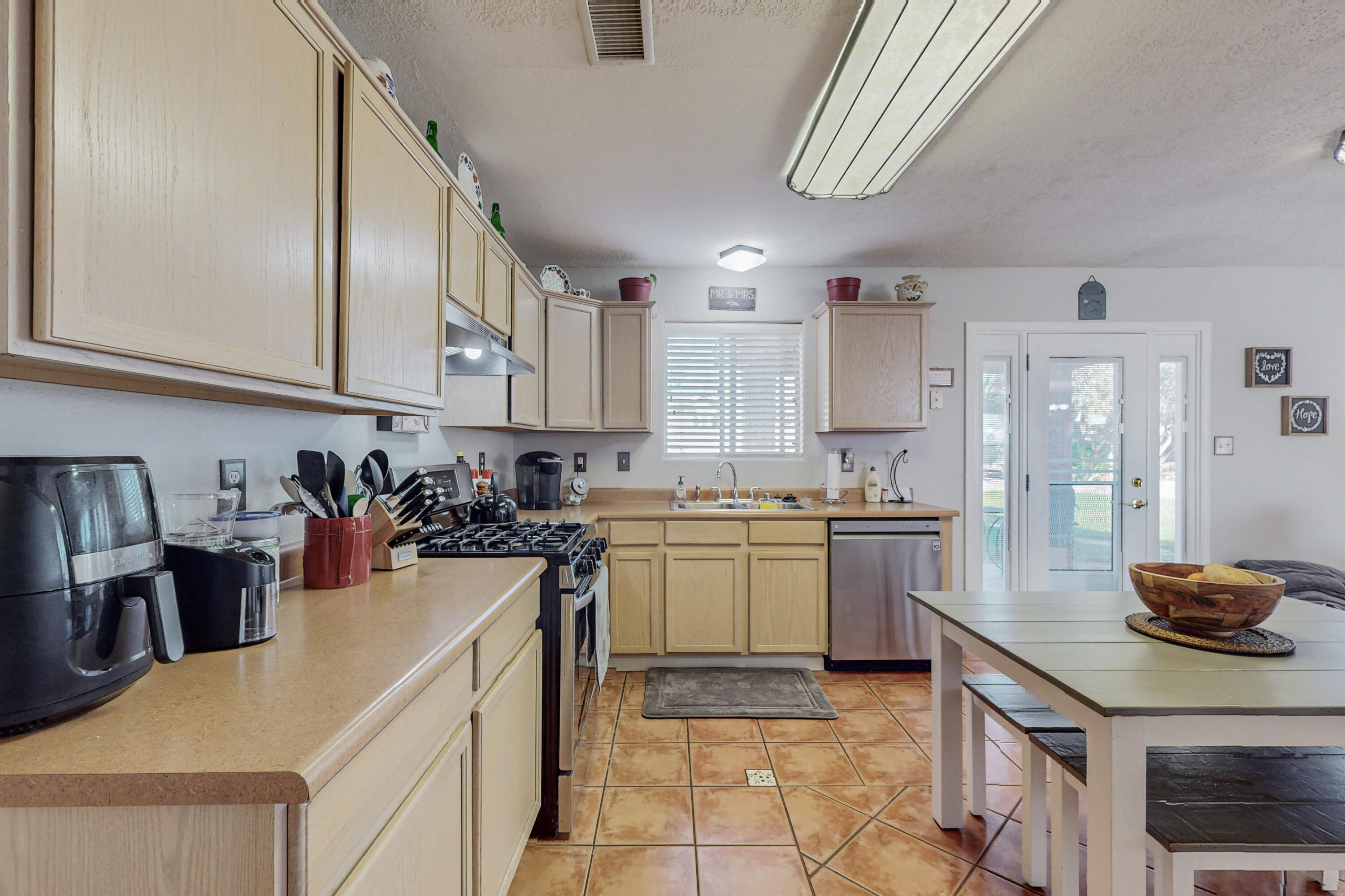 4653 Pomona Hills Court NE
