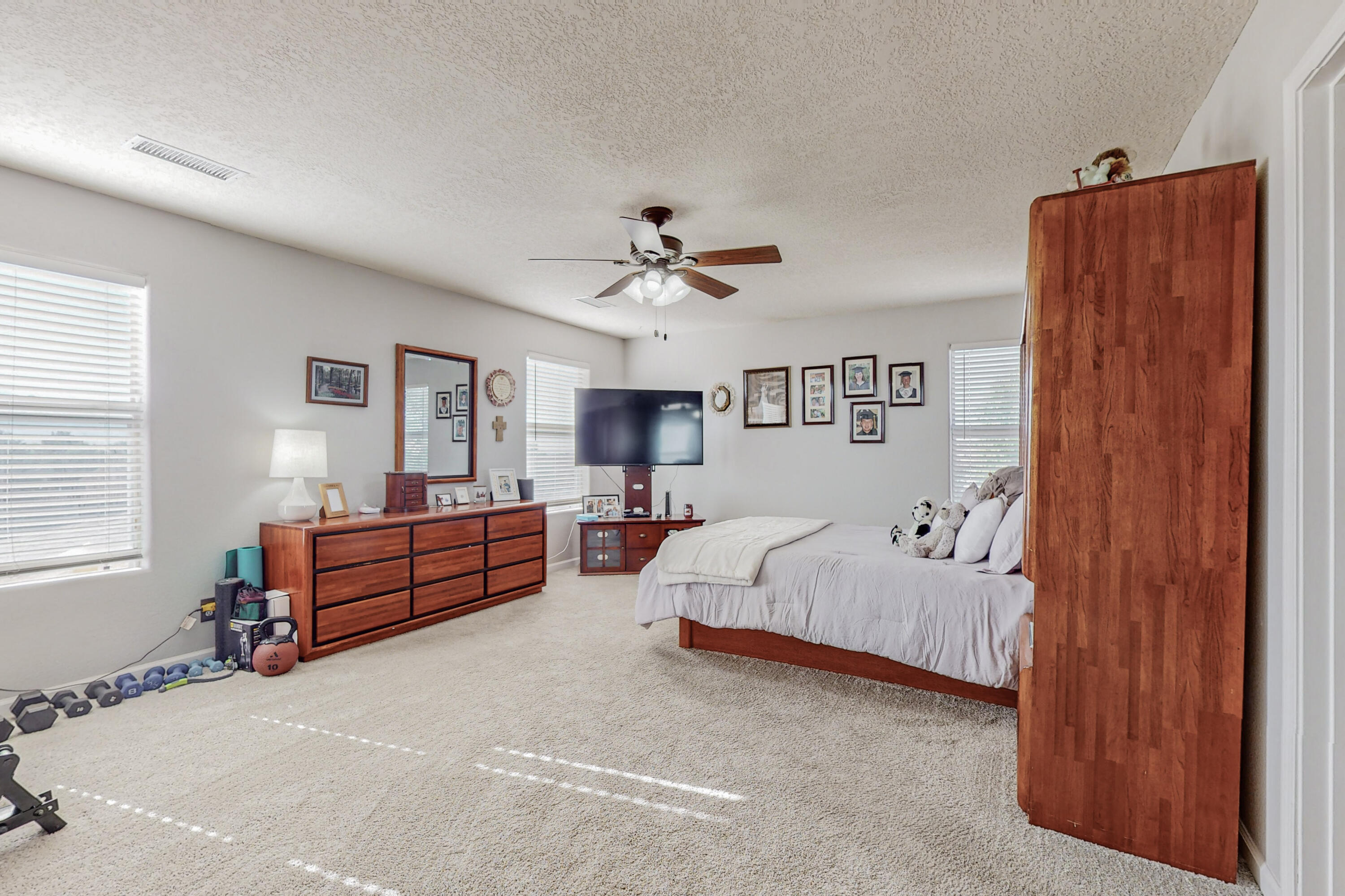 4653 Pomona Hills Court NE