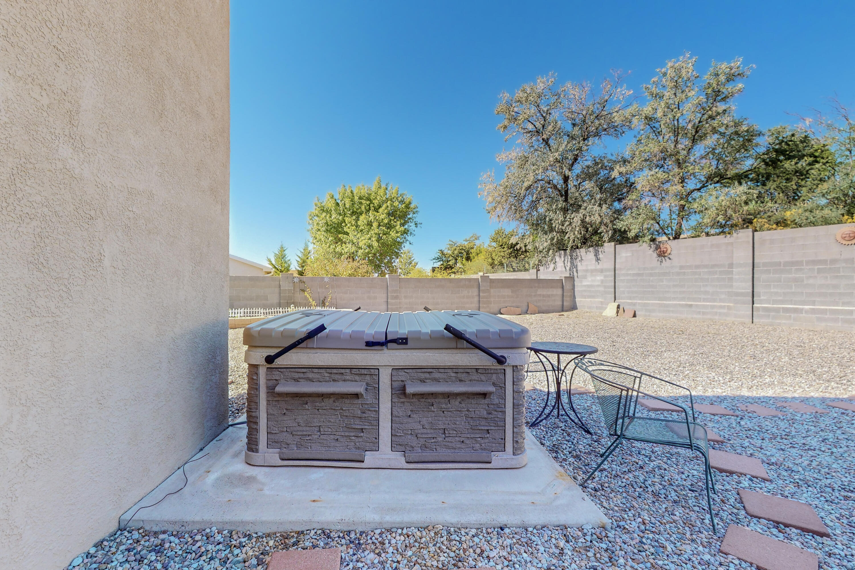 4653 Pomona Hills Court NE