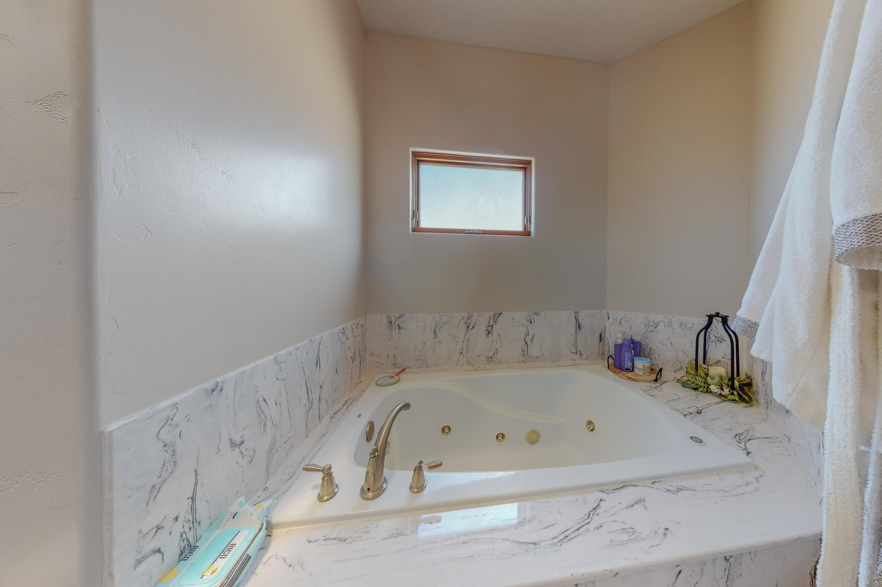 2222 Henry Road SW