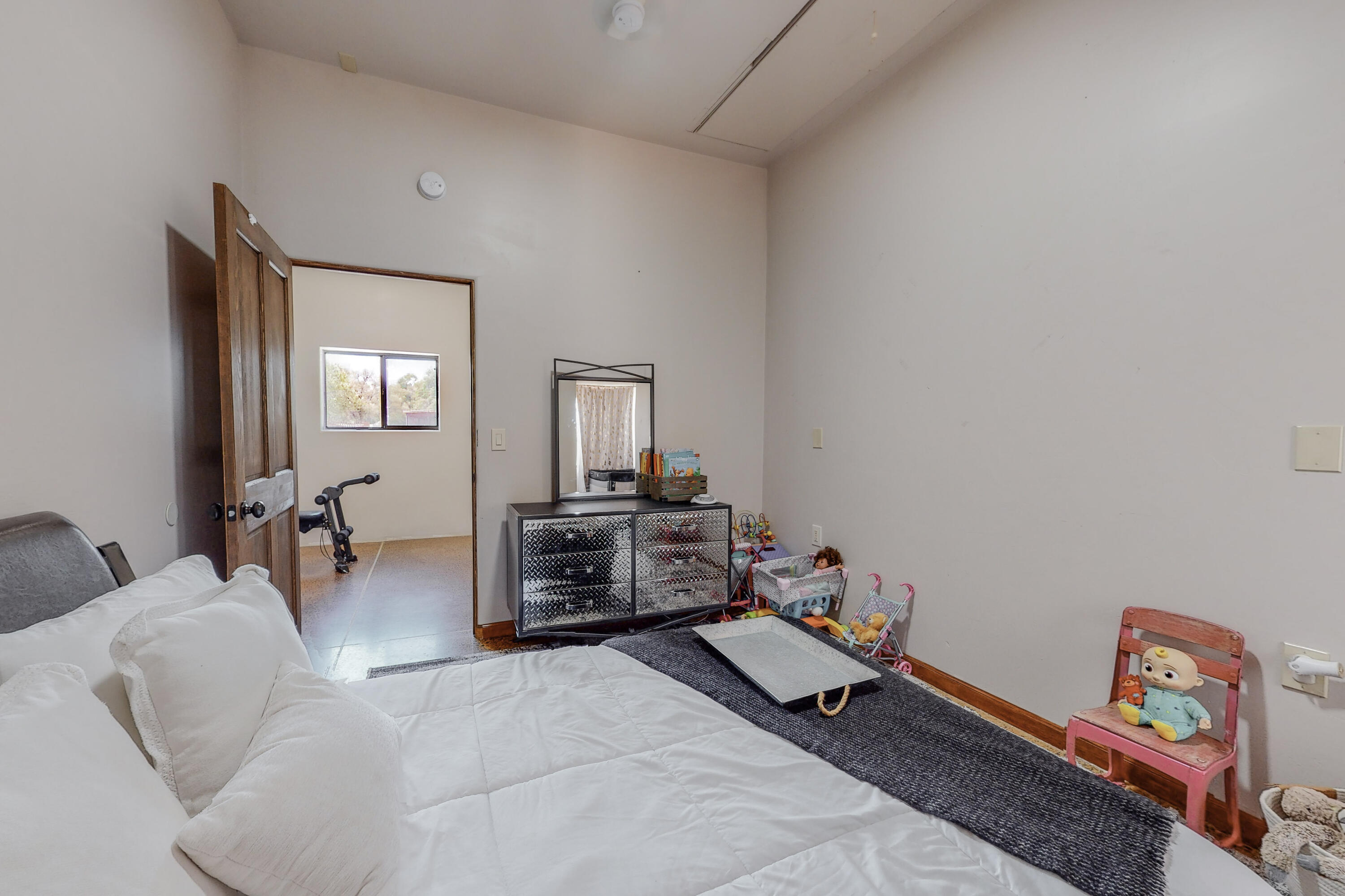 2222 Henry Road SW