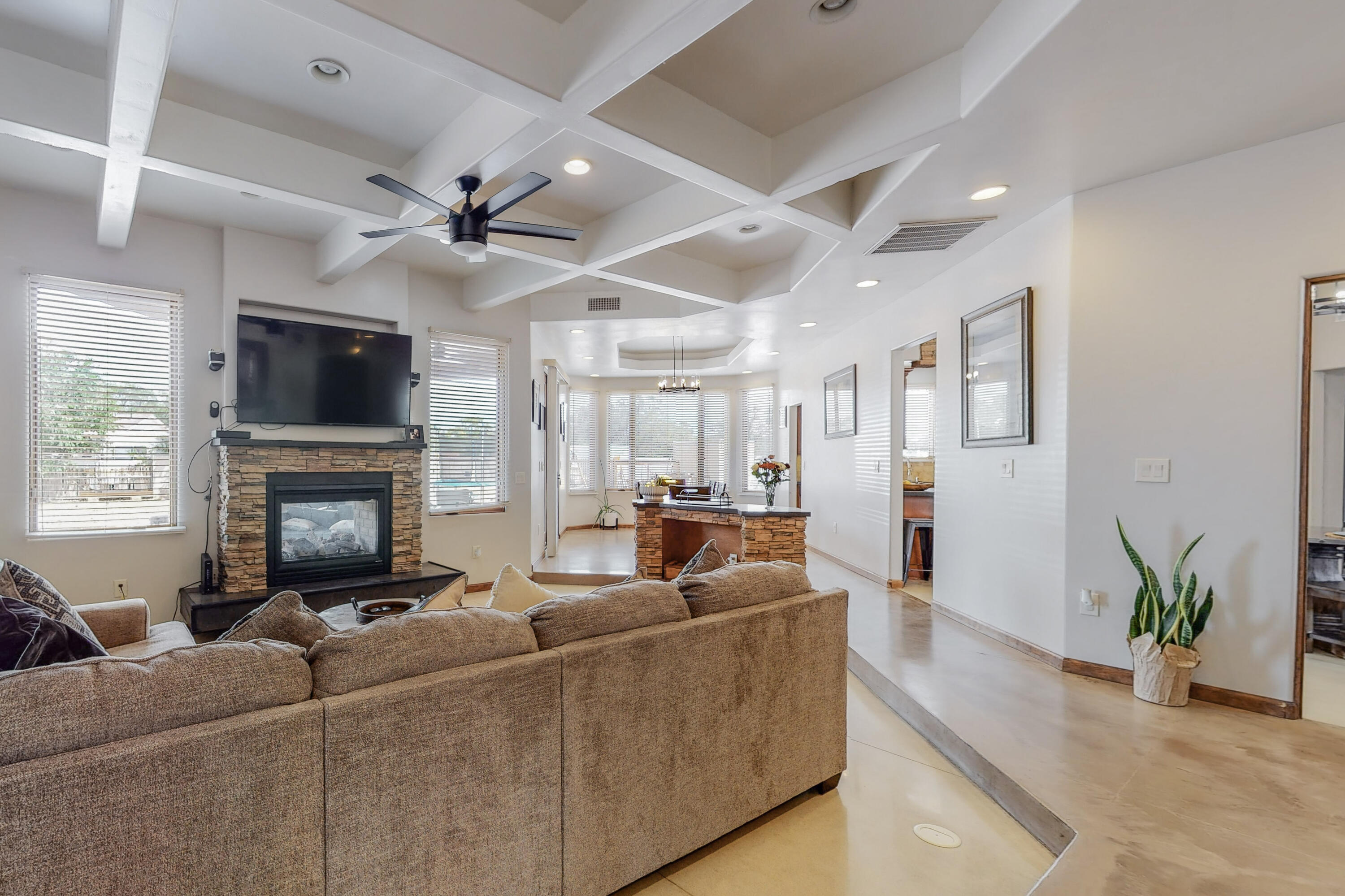 2222 Henry Road SW