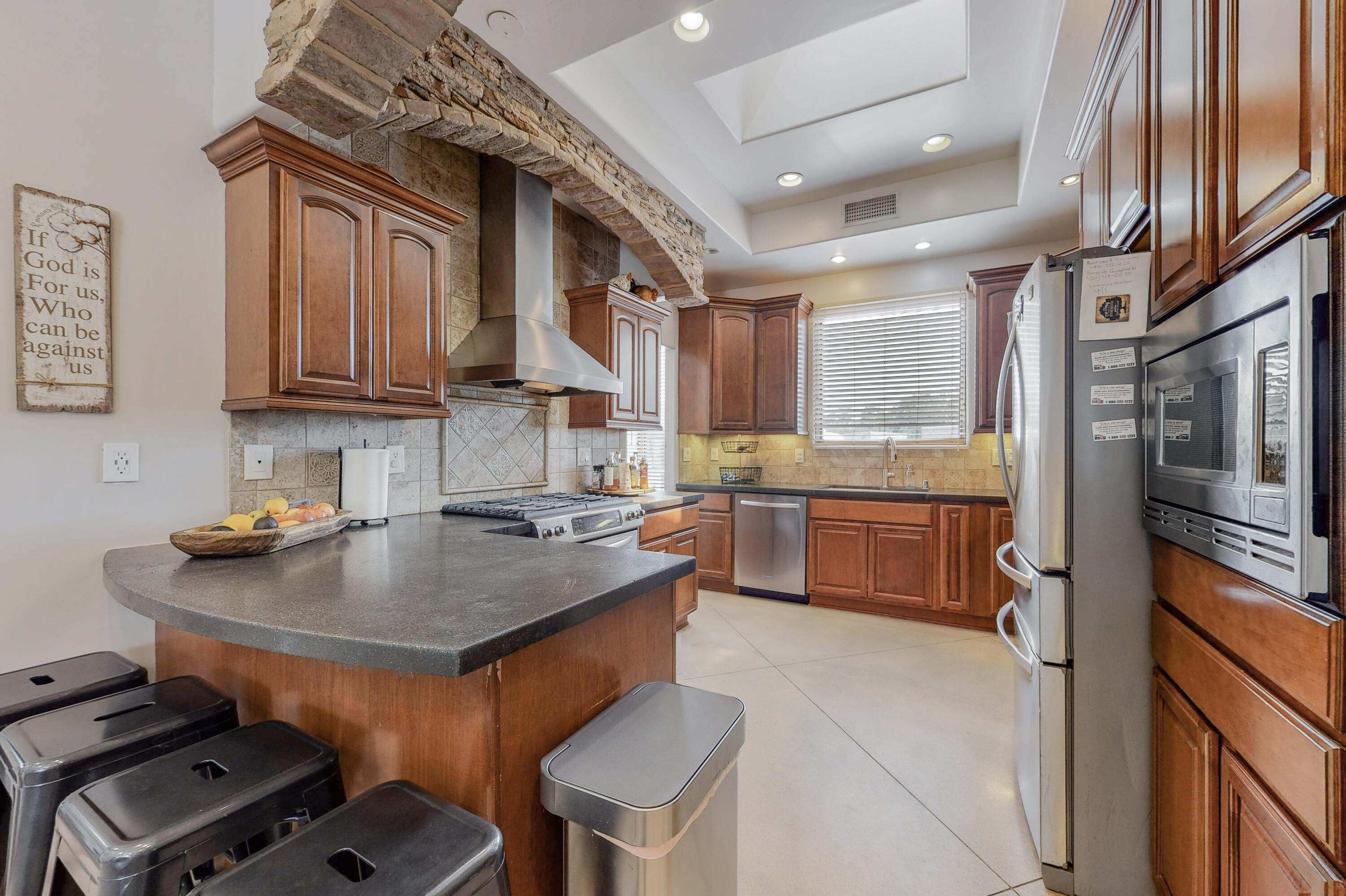 2222 Henry Road SW