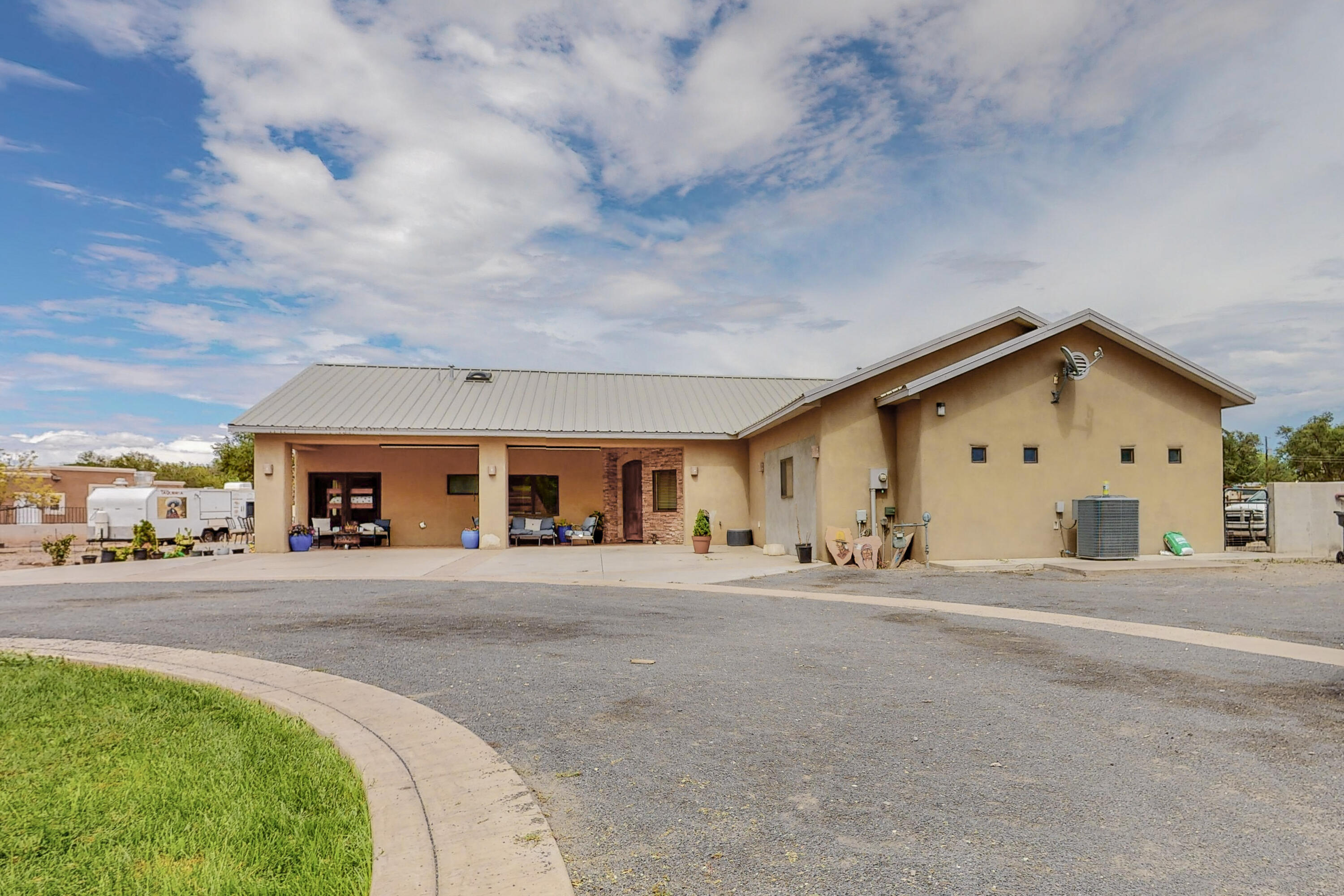 2222 Henry Road SW