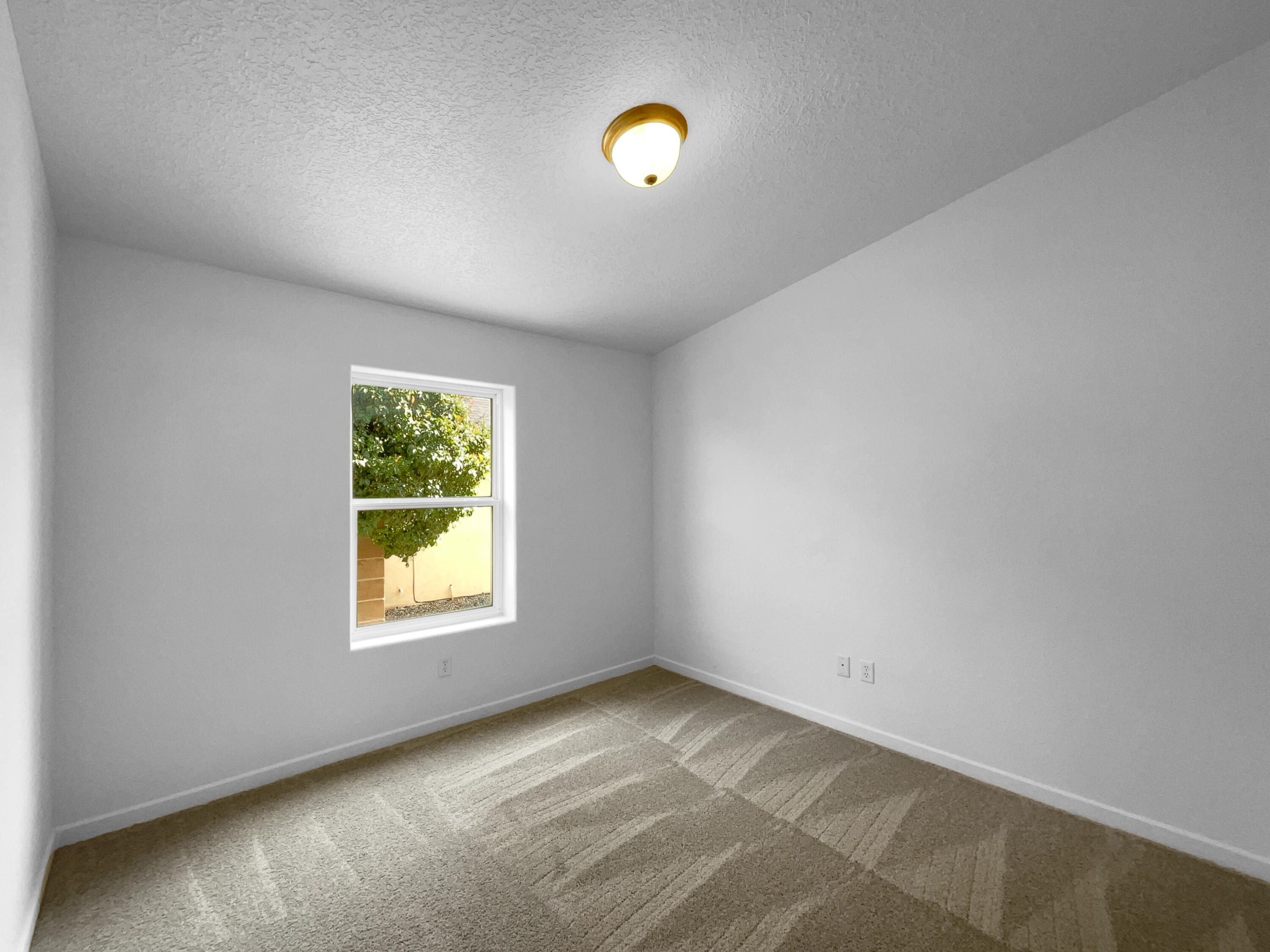 2101 S Ensenada Circle SE