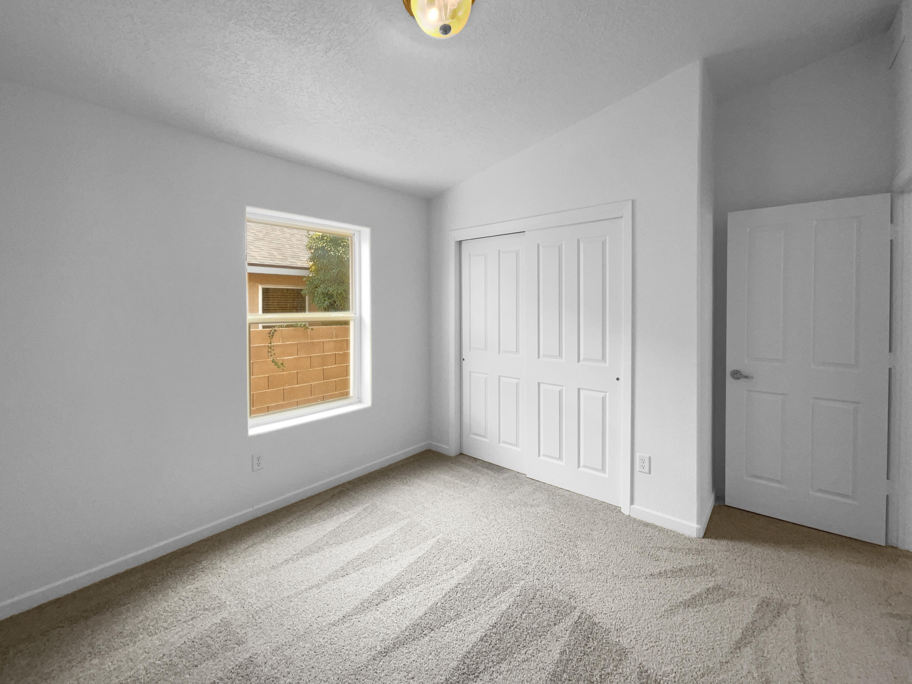2101 S Ensenada Circle SE