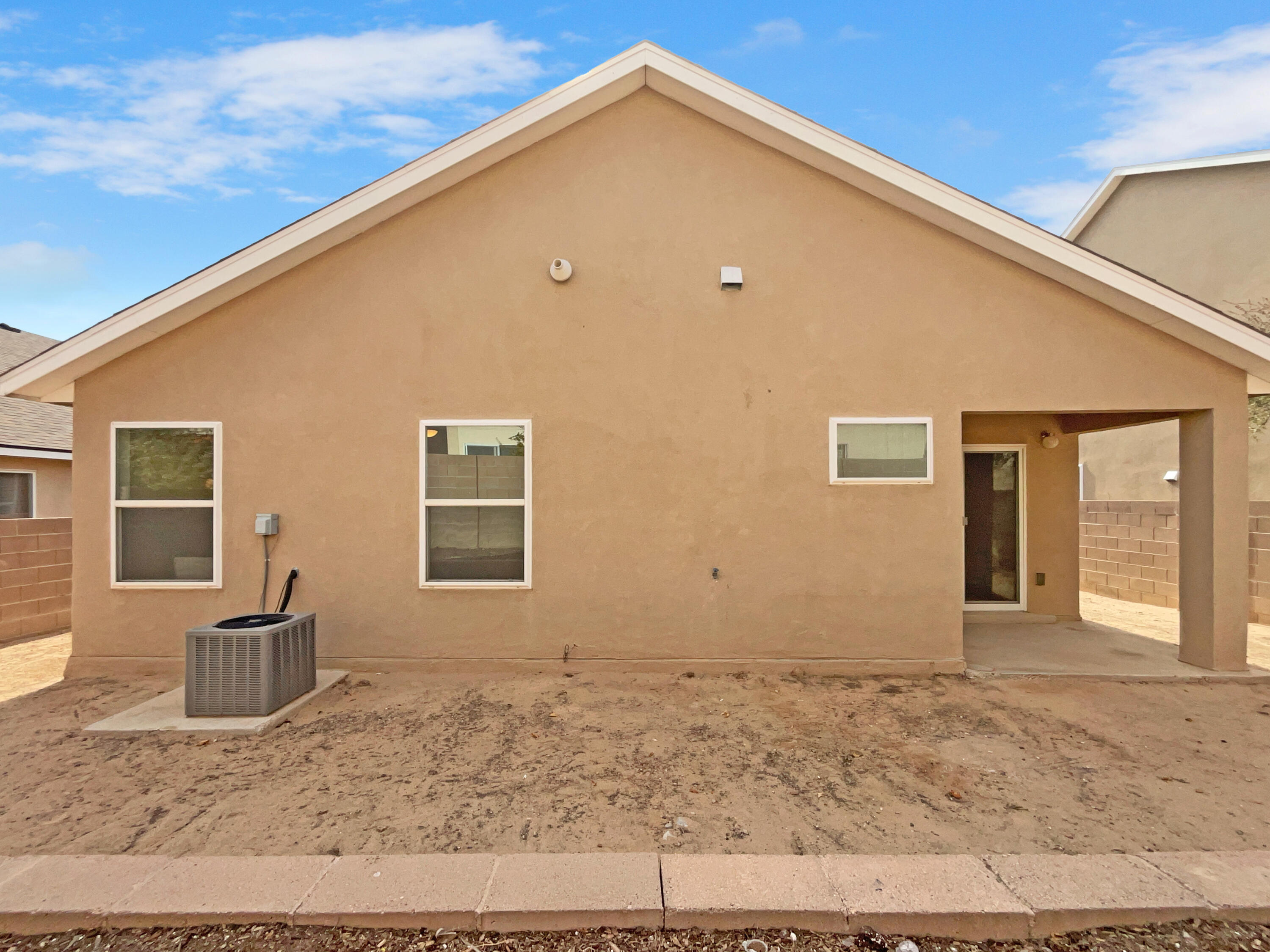 2101 S Ensenada Circle SE