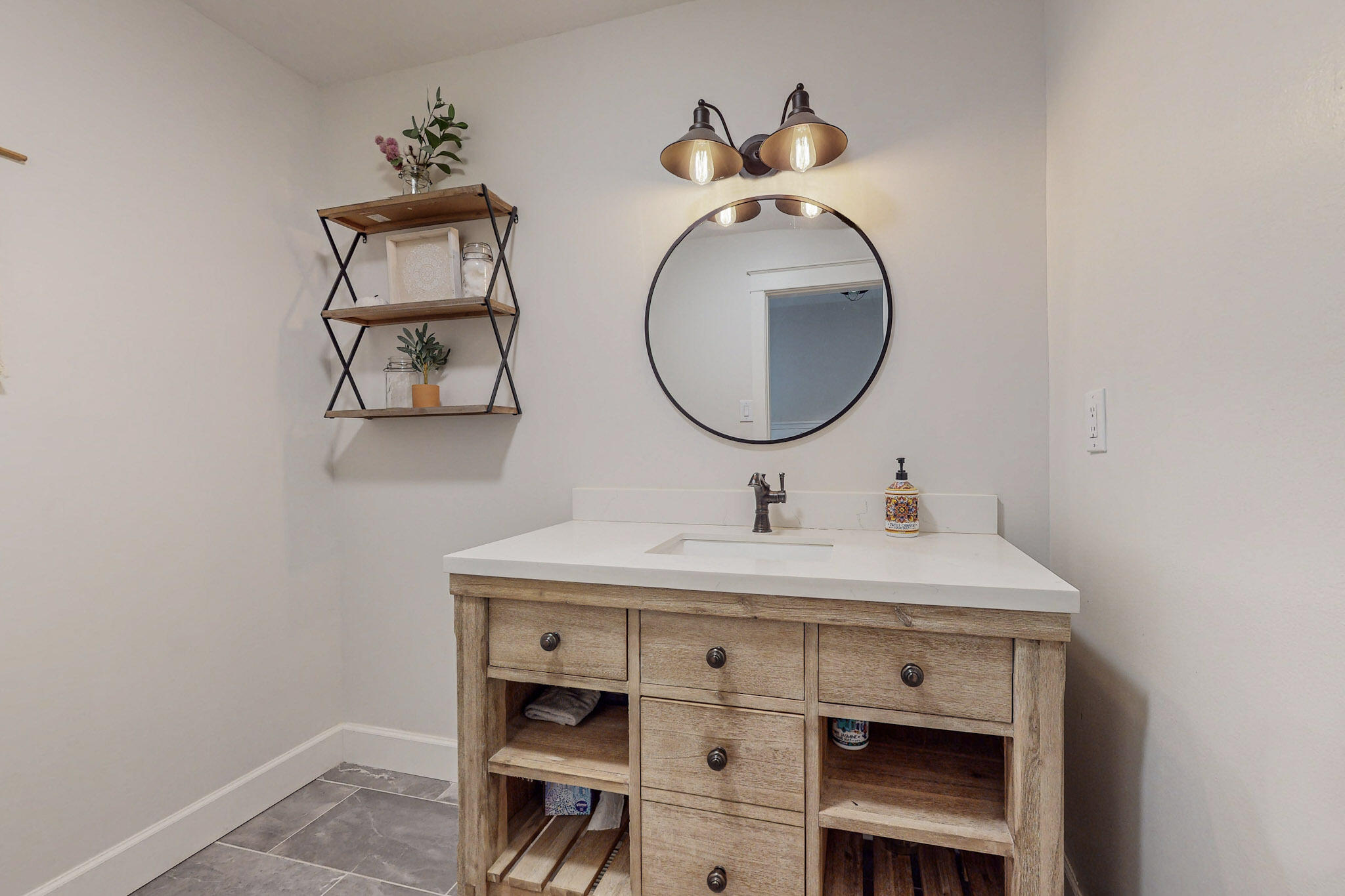 12405 Walkerway Street NE