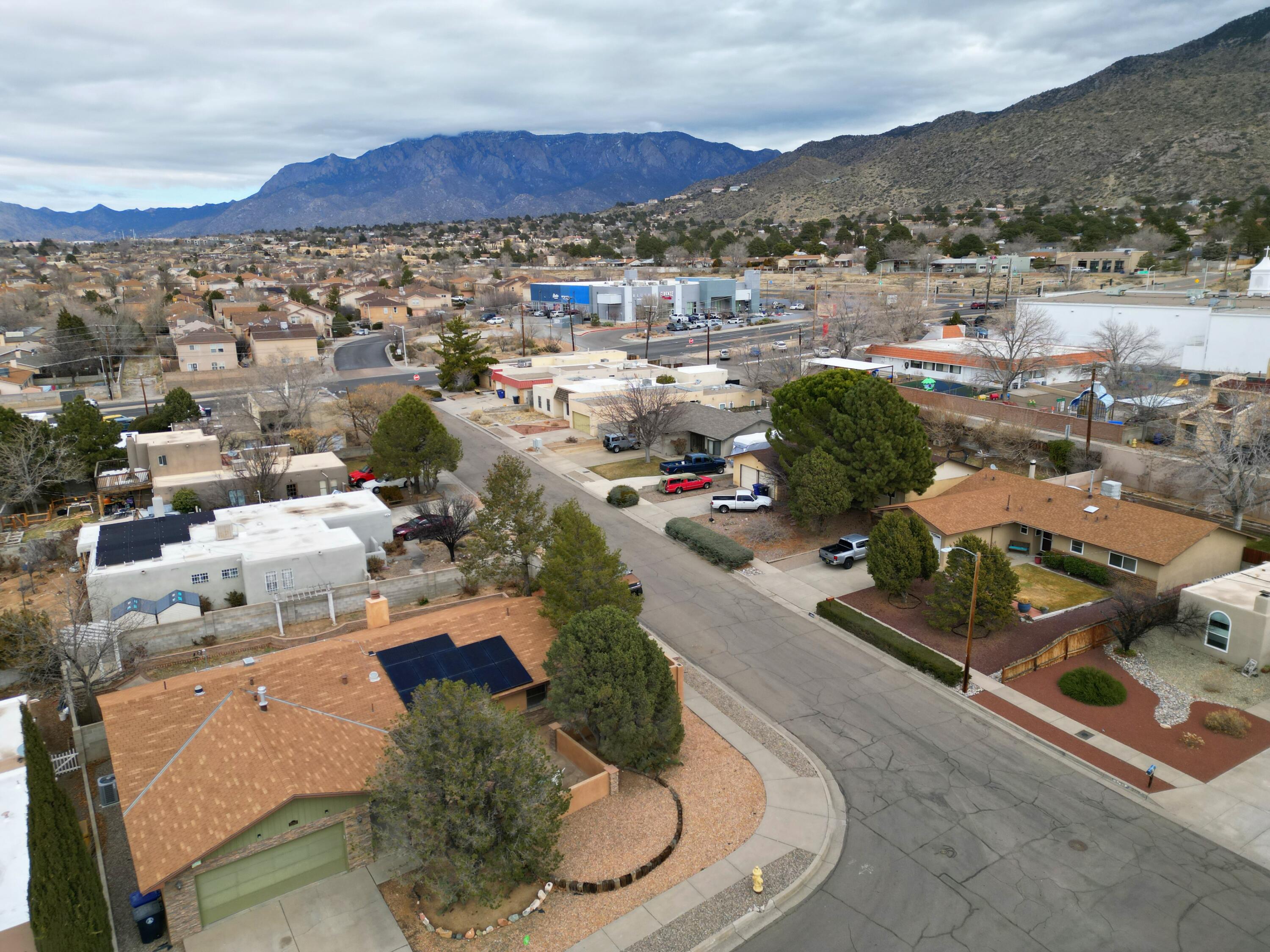 12341 Los Arboles Avenue NE