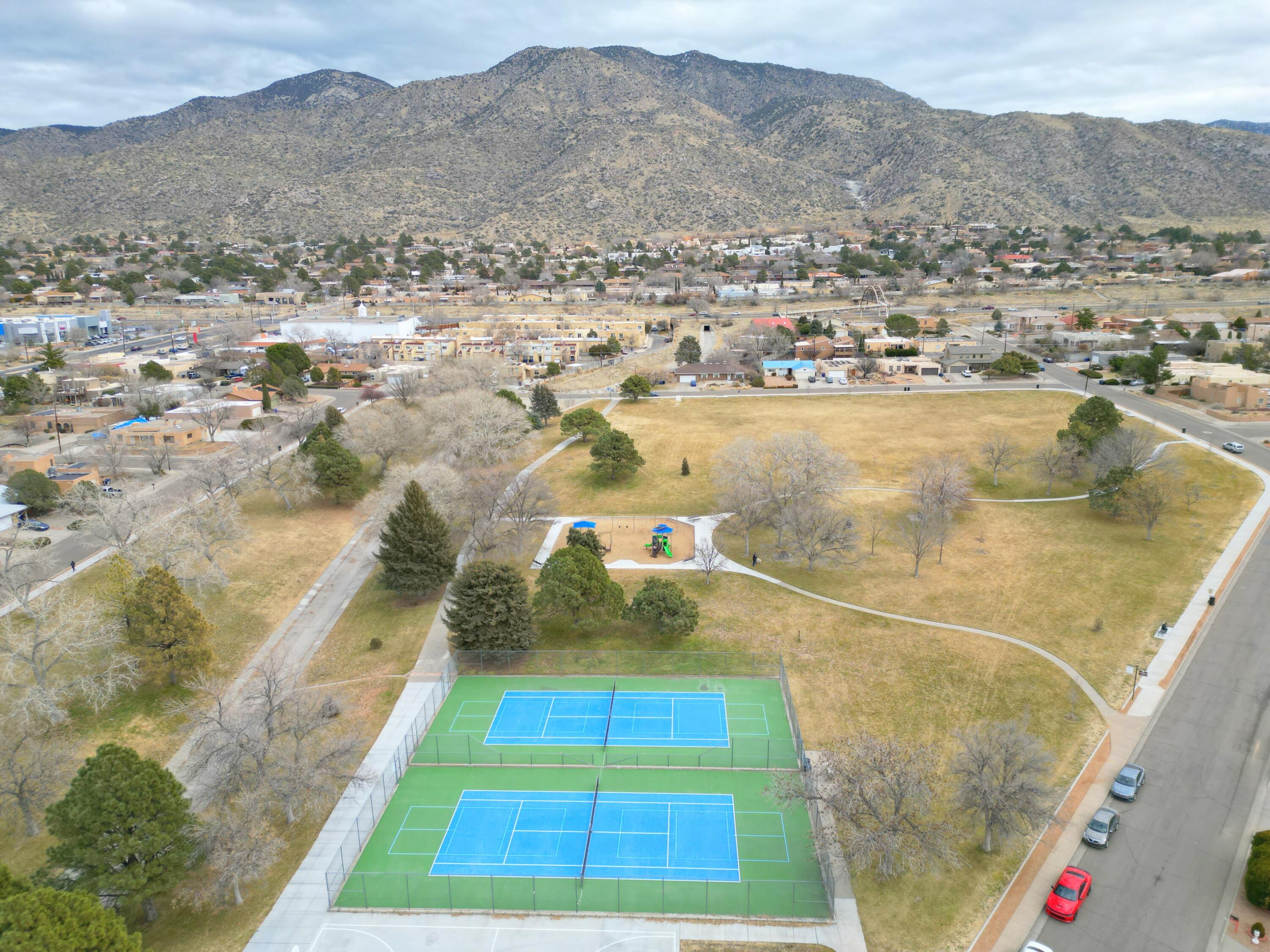 12341 Los Arboles Avenue NE