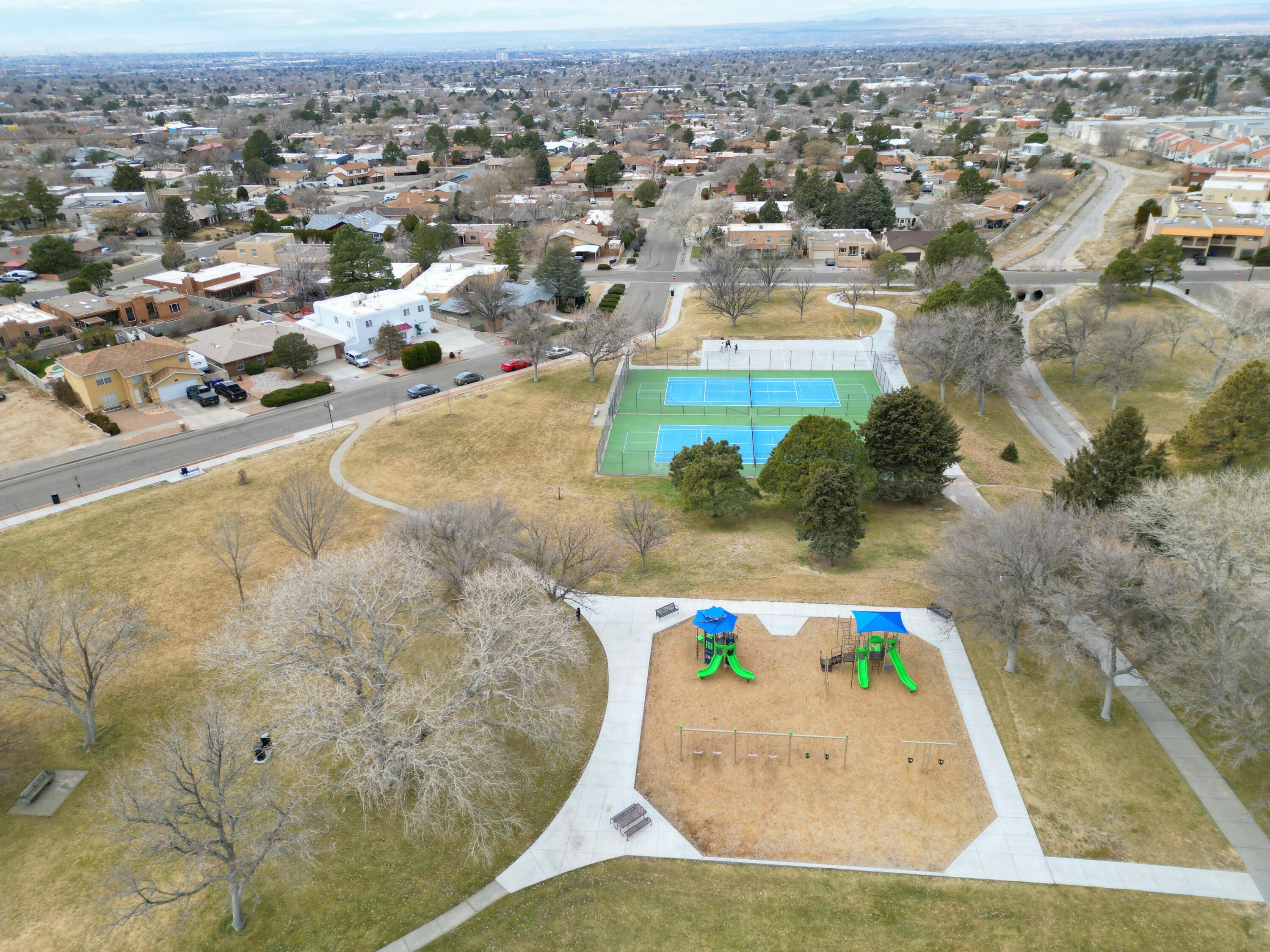 12341 Los Arboles Avenue NE