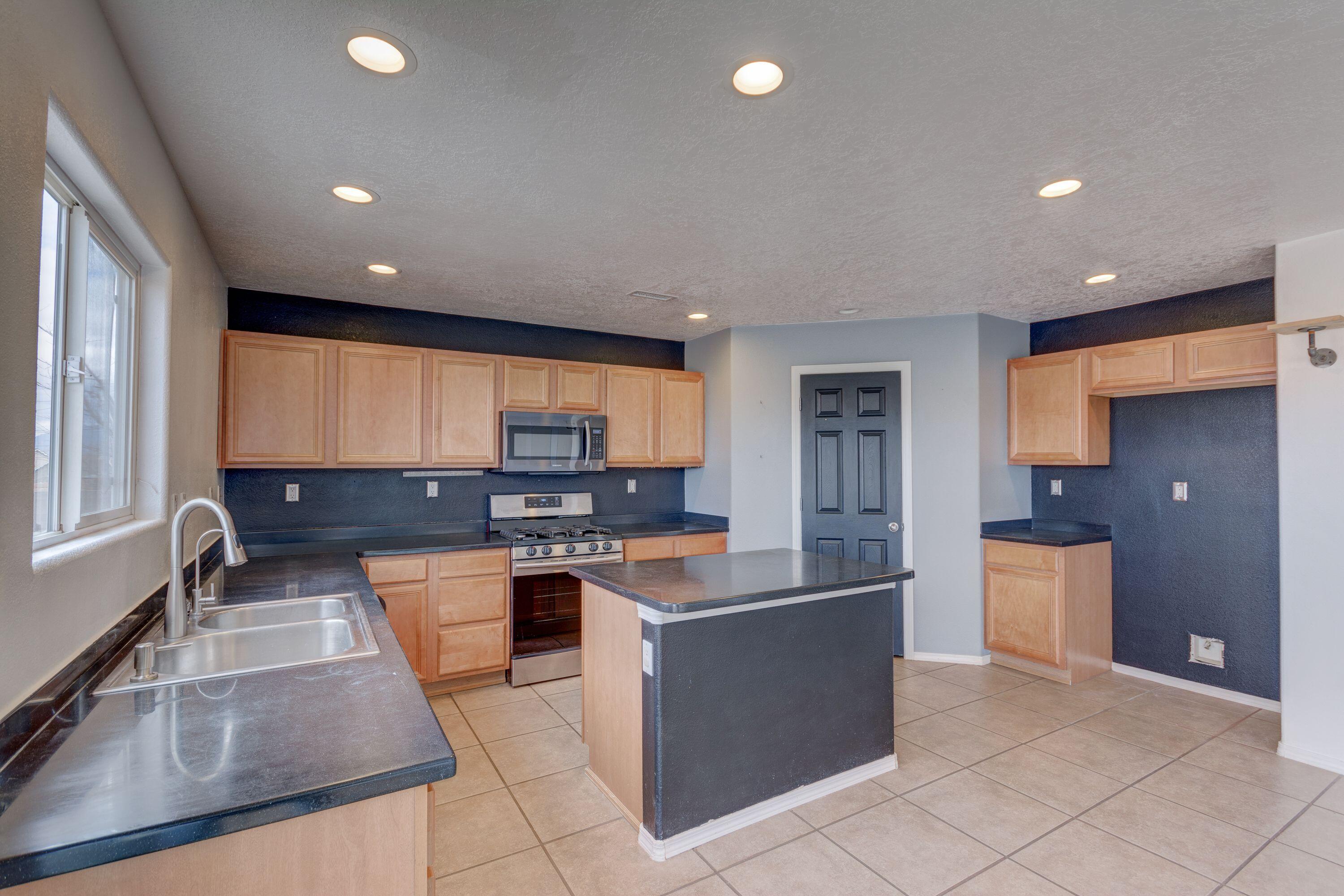 6431 Avenida Madrid NW