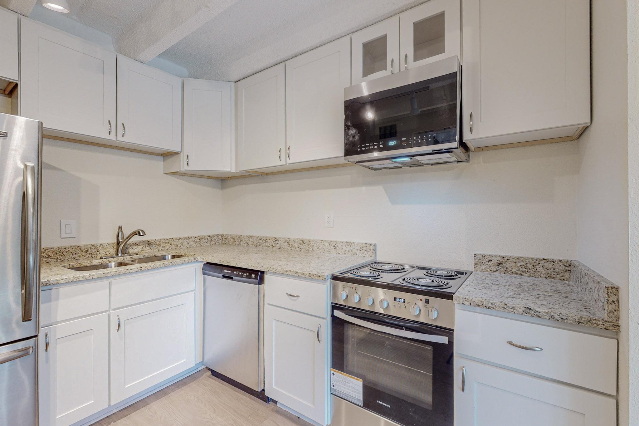 1100 Alvarado Drive SE 108