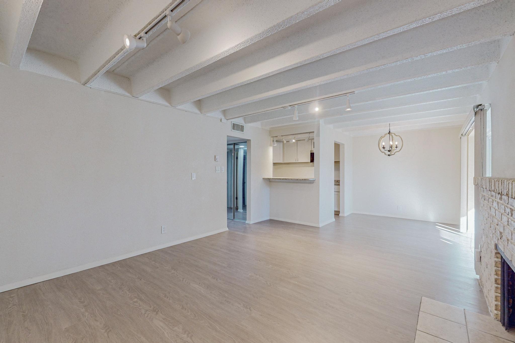 1100 Alvarado Drive SE 108