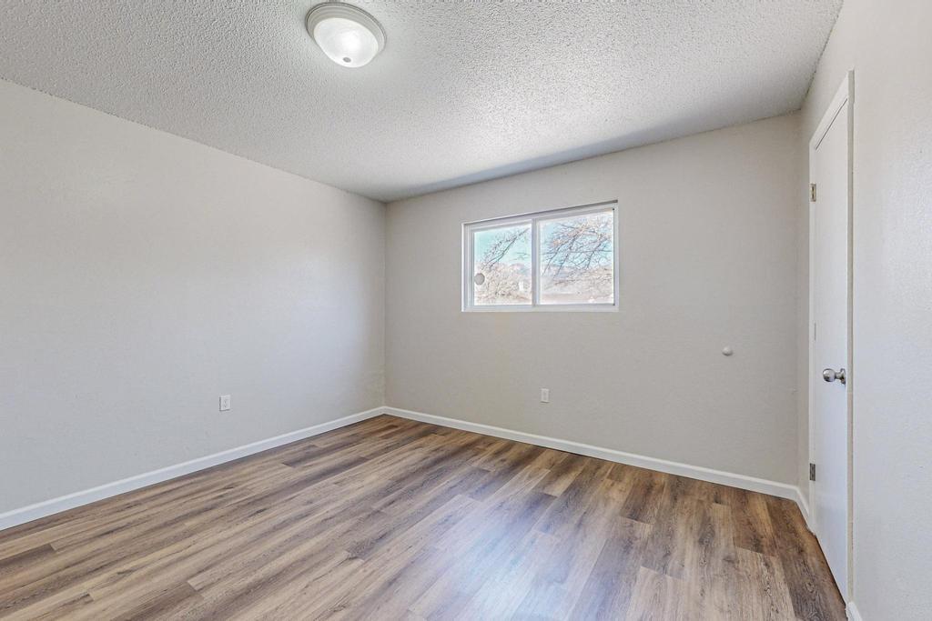 313 Dorothy Street NE
