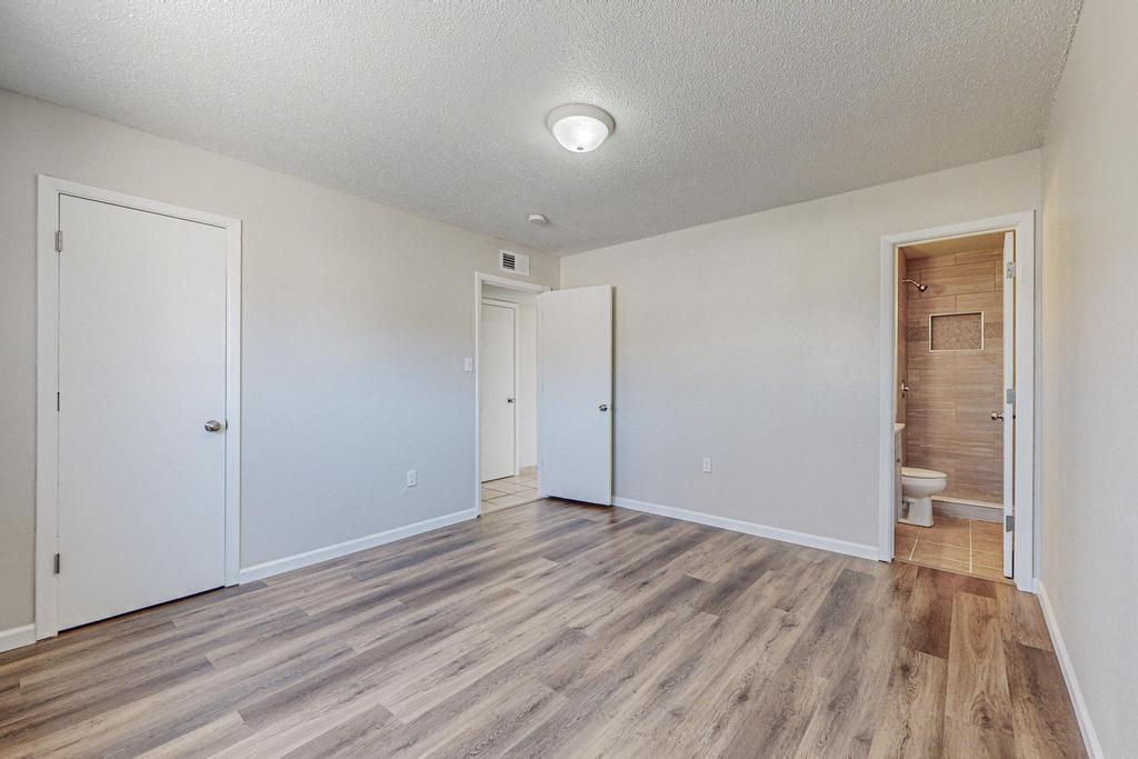313 Dorothy Street NE