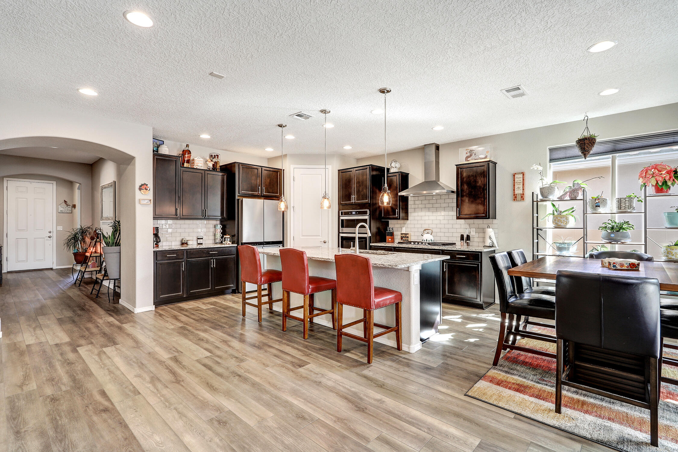 2928 Kings Canyon Loop NE