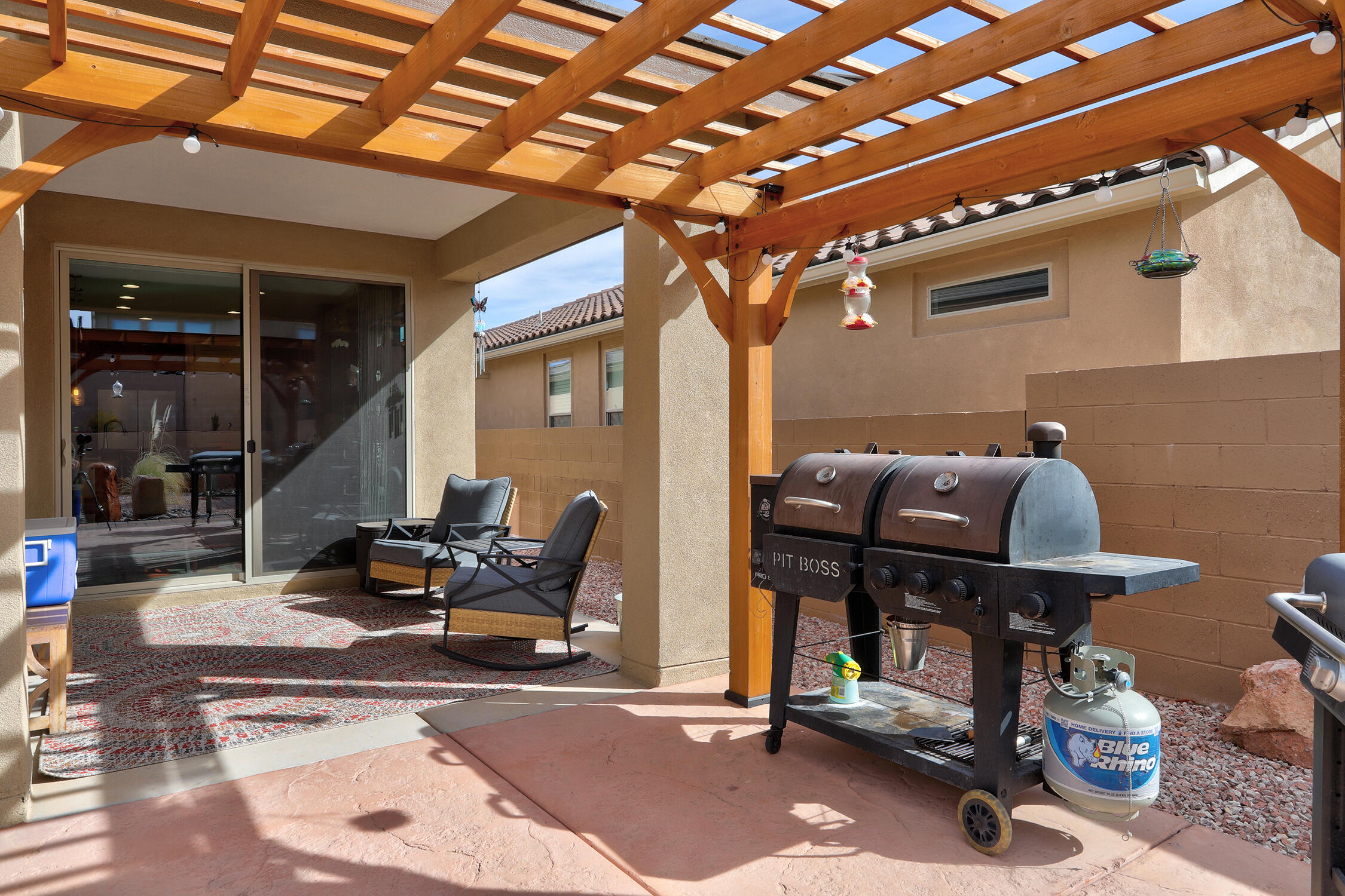 2928 Kings Canyon Loop NE