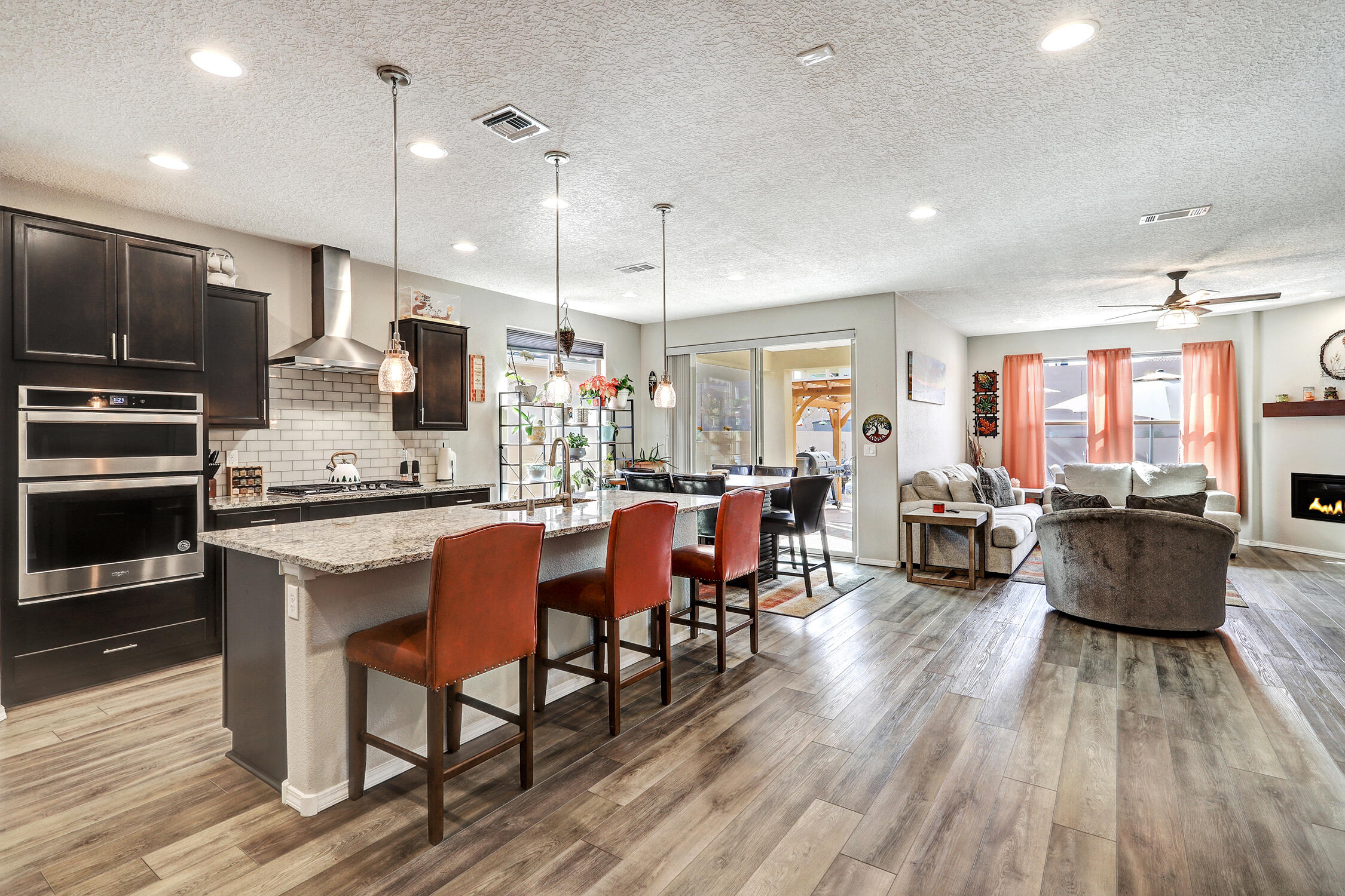 2928 Kings Canyon Loop NE