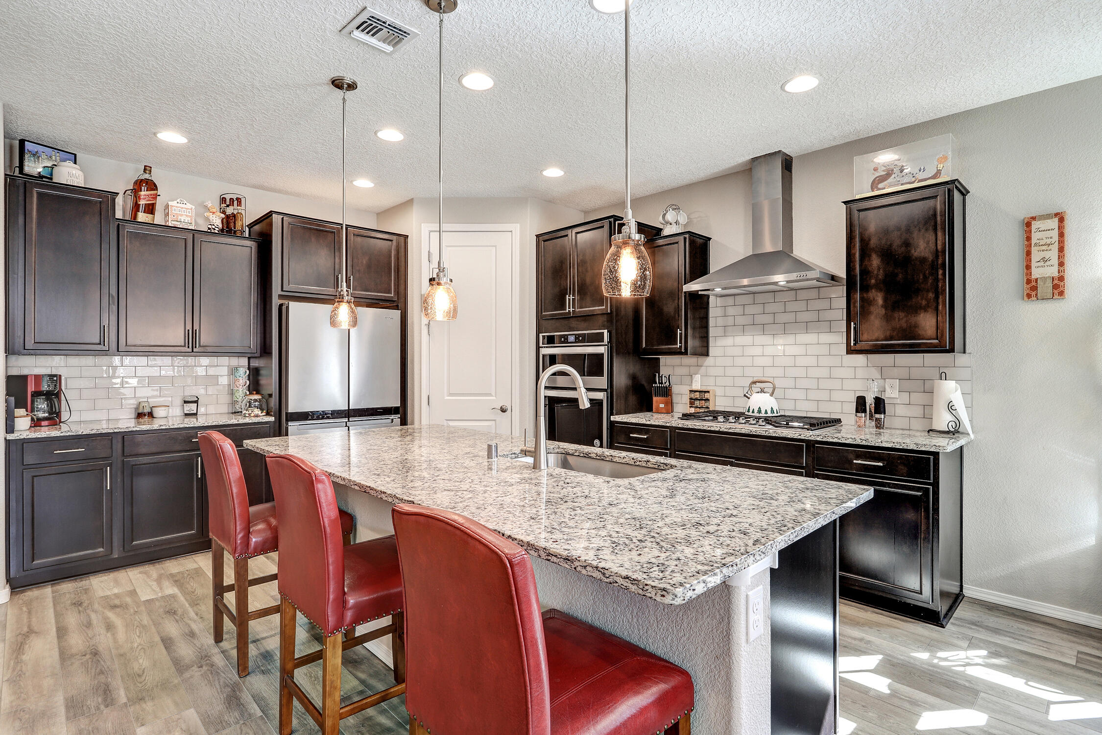 2928 Kings Canyon Loop NE