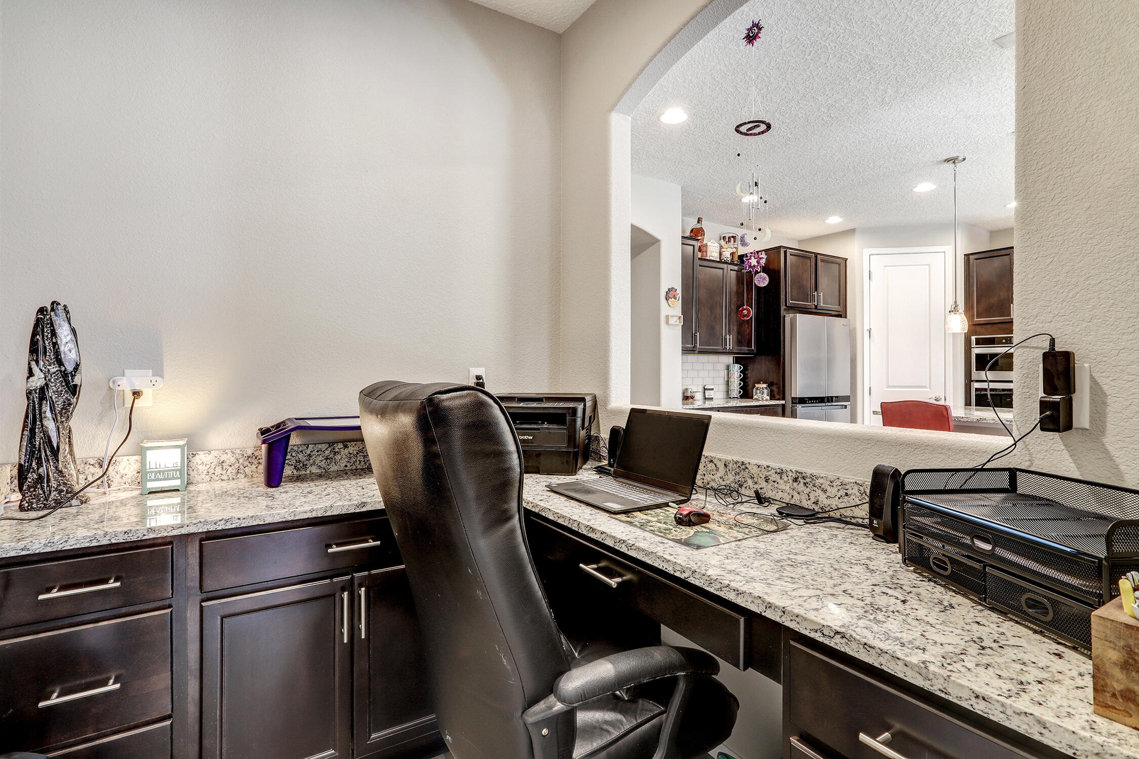 2928 Kings Canyon Loop NE