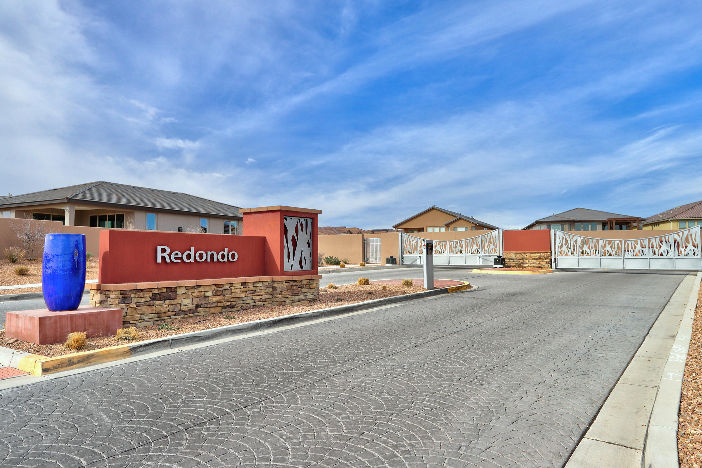 2928 Kings Canyon Loop NE