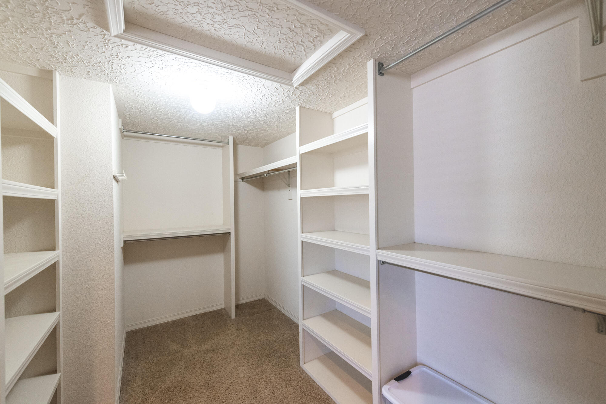 5412 Vista Lejana NE