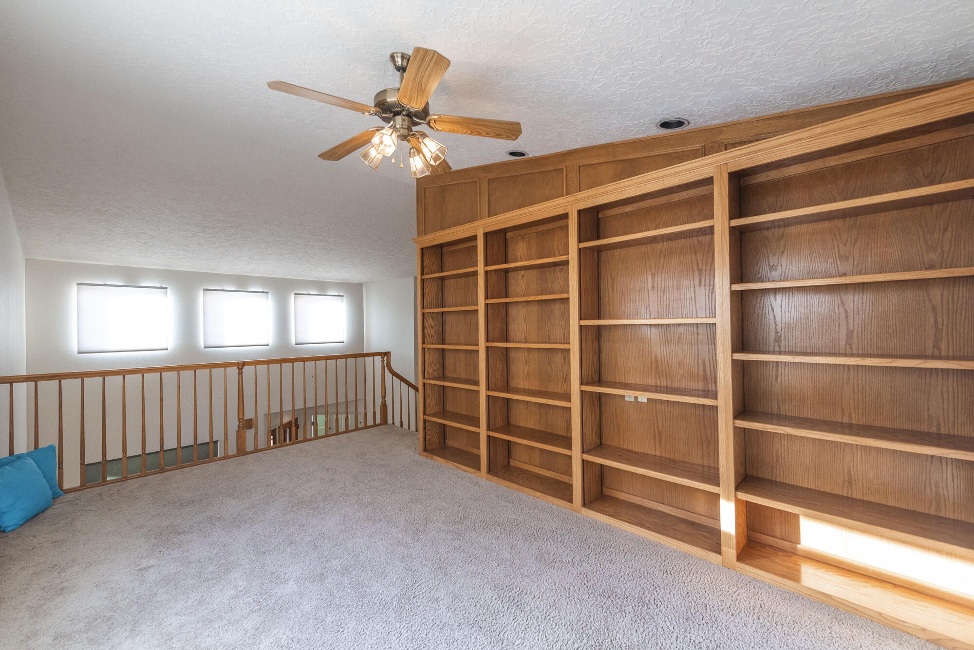 5412 Vista Lejana NE