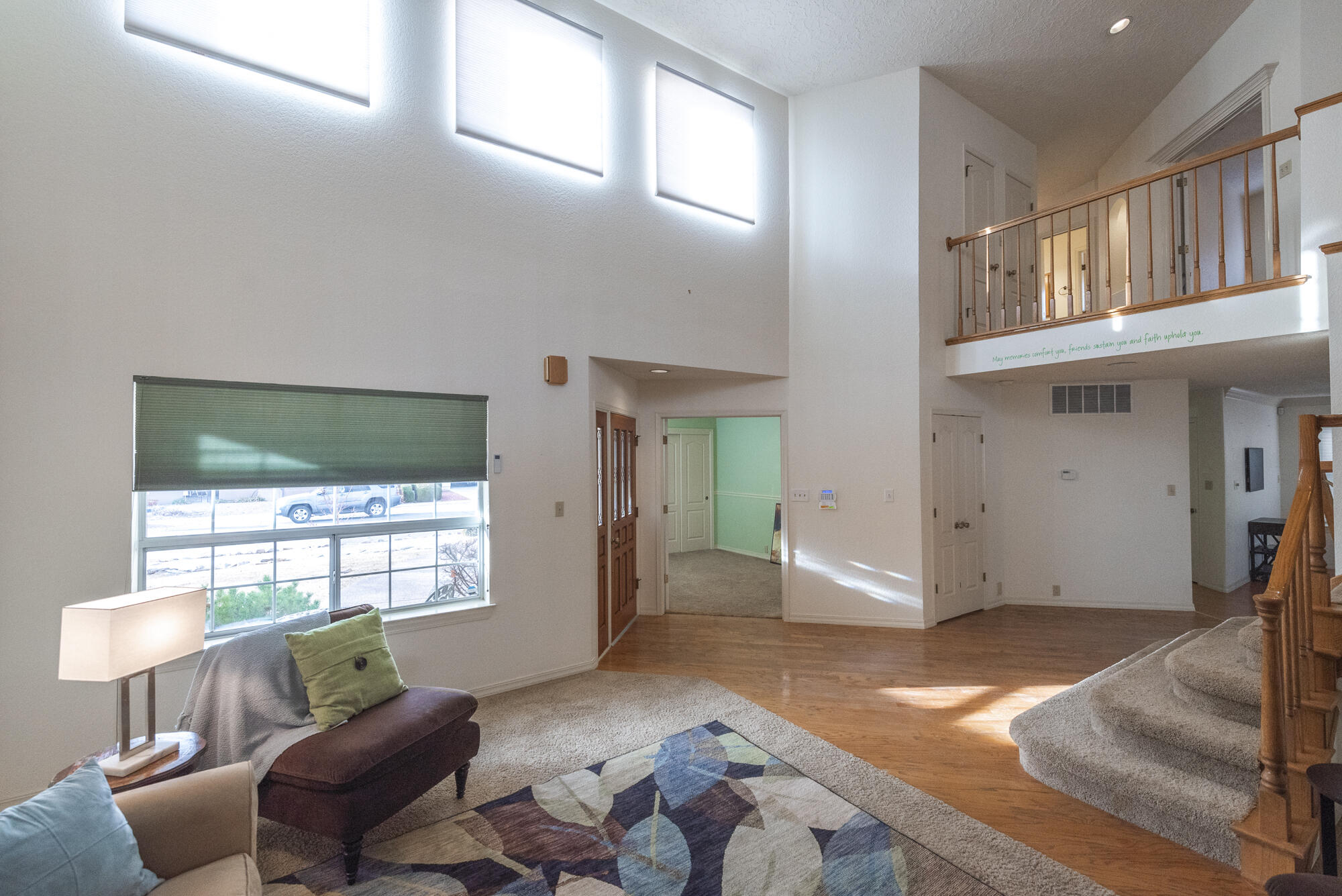 5412 Vista Lejana NE