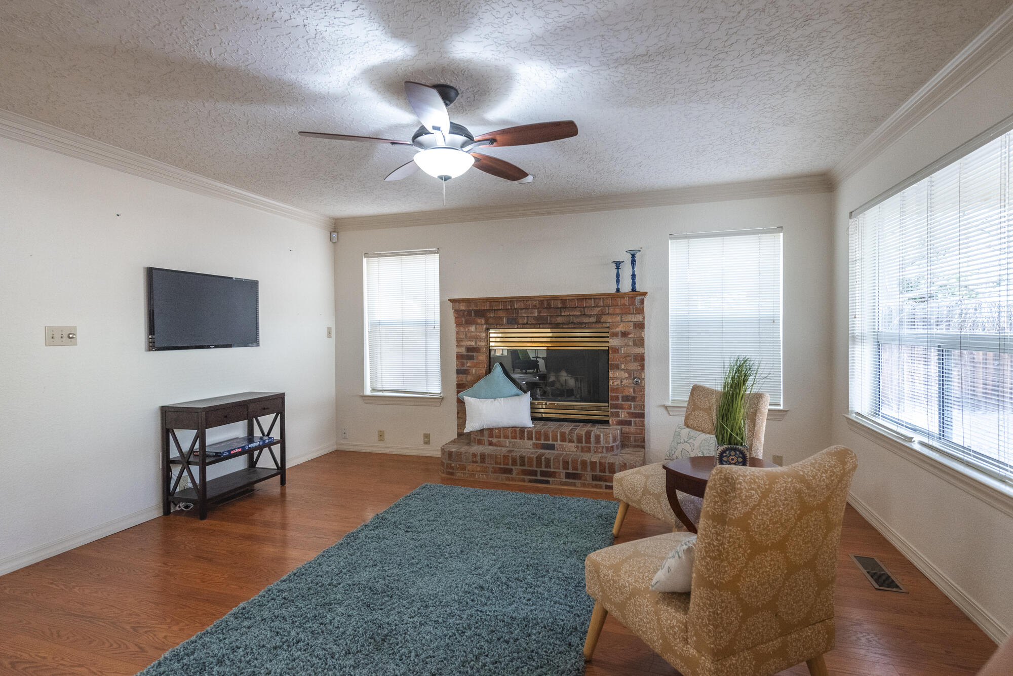 5412 Vista Lejana NE