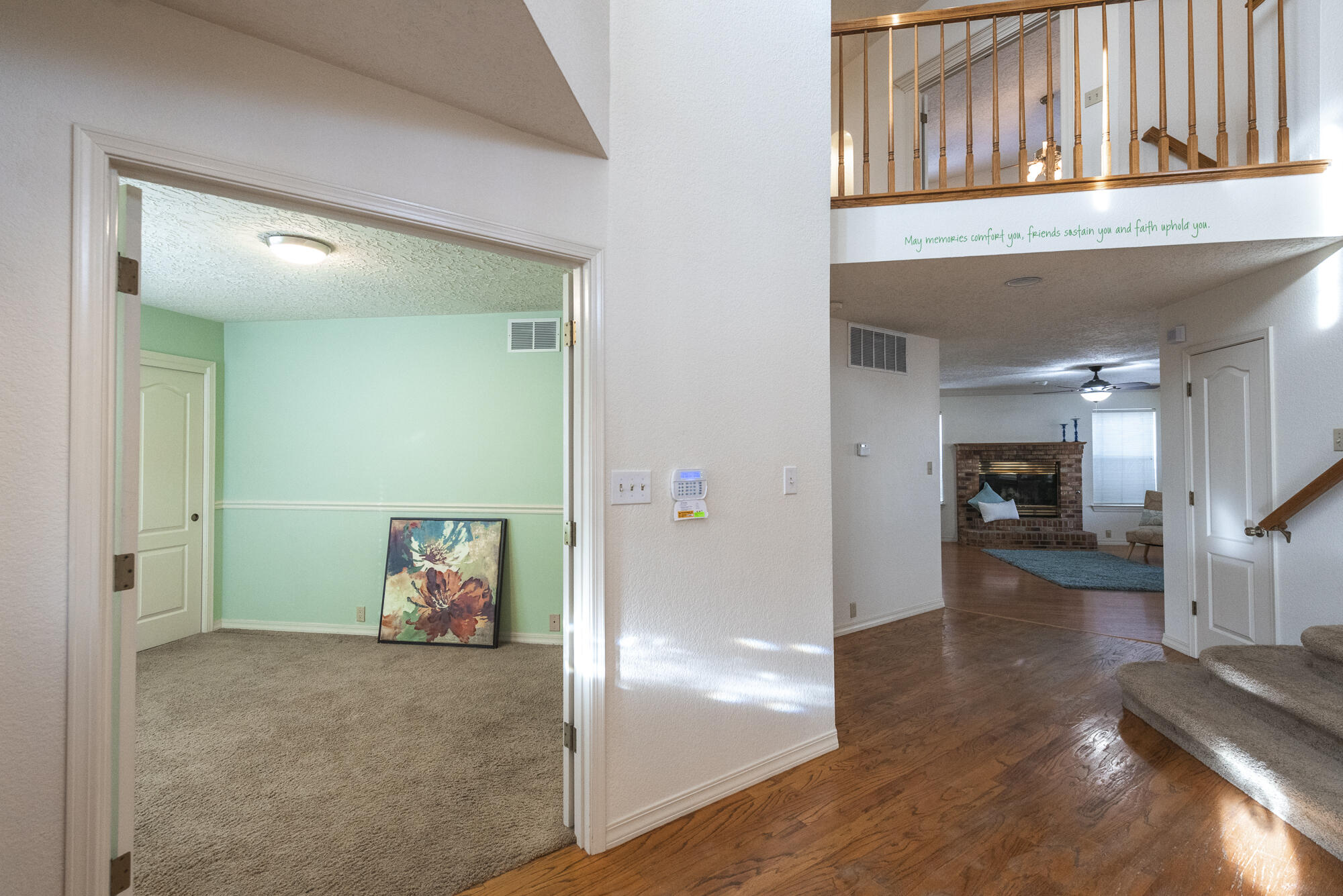 5412 Vista Lejana NE