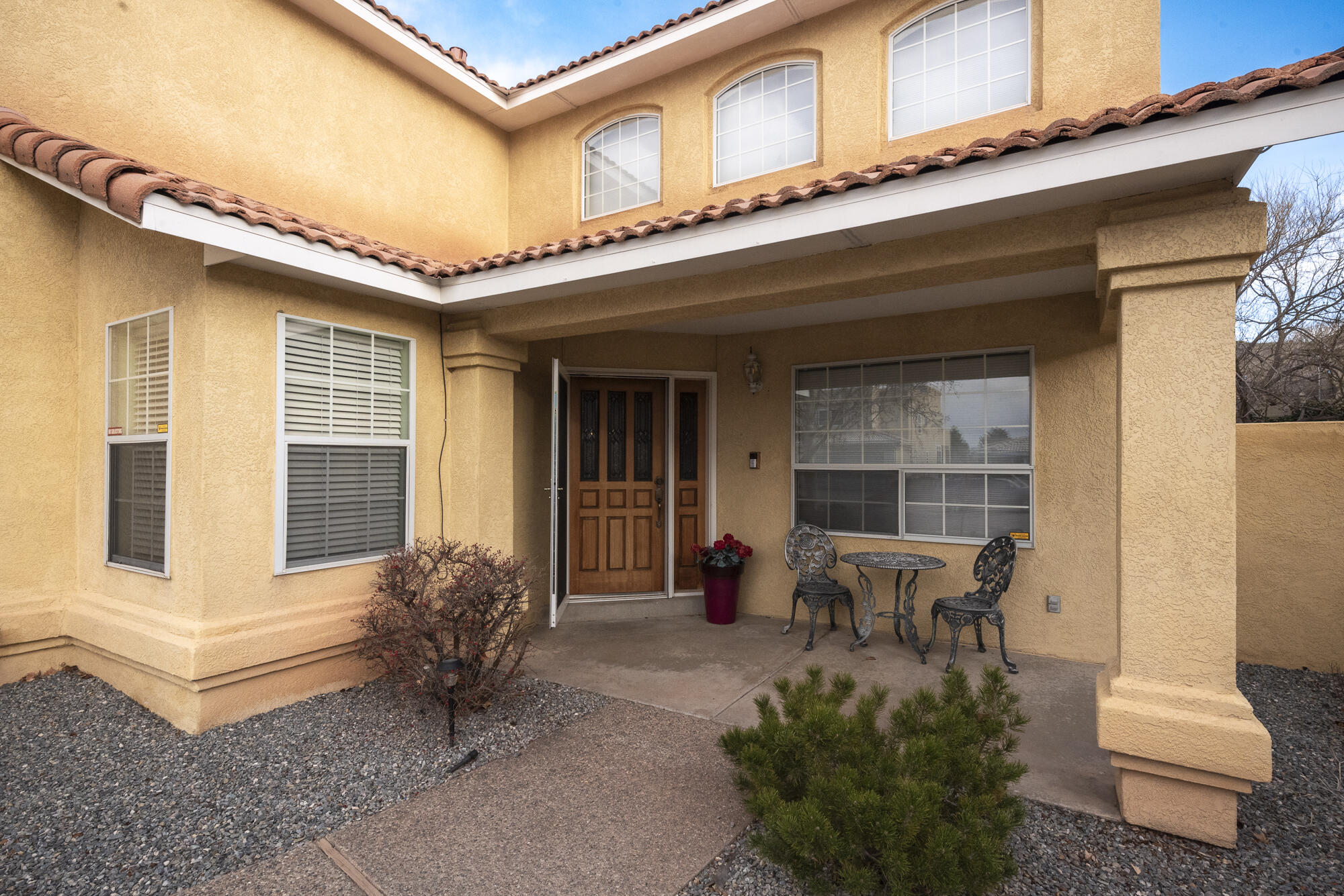 5412 Vista Lejana NE