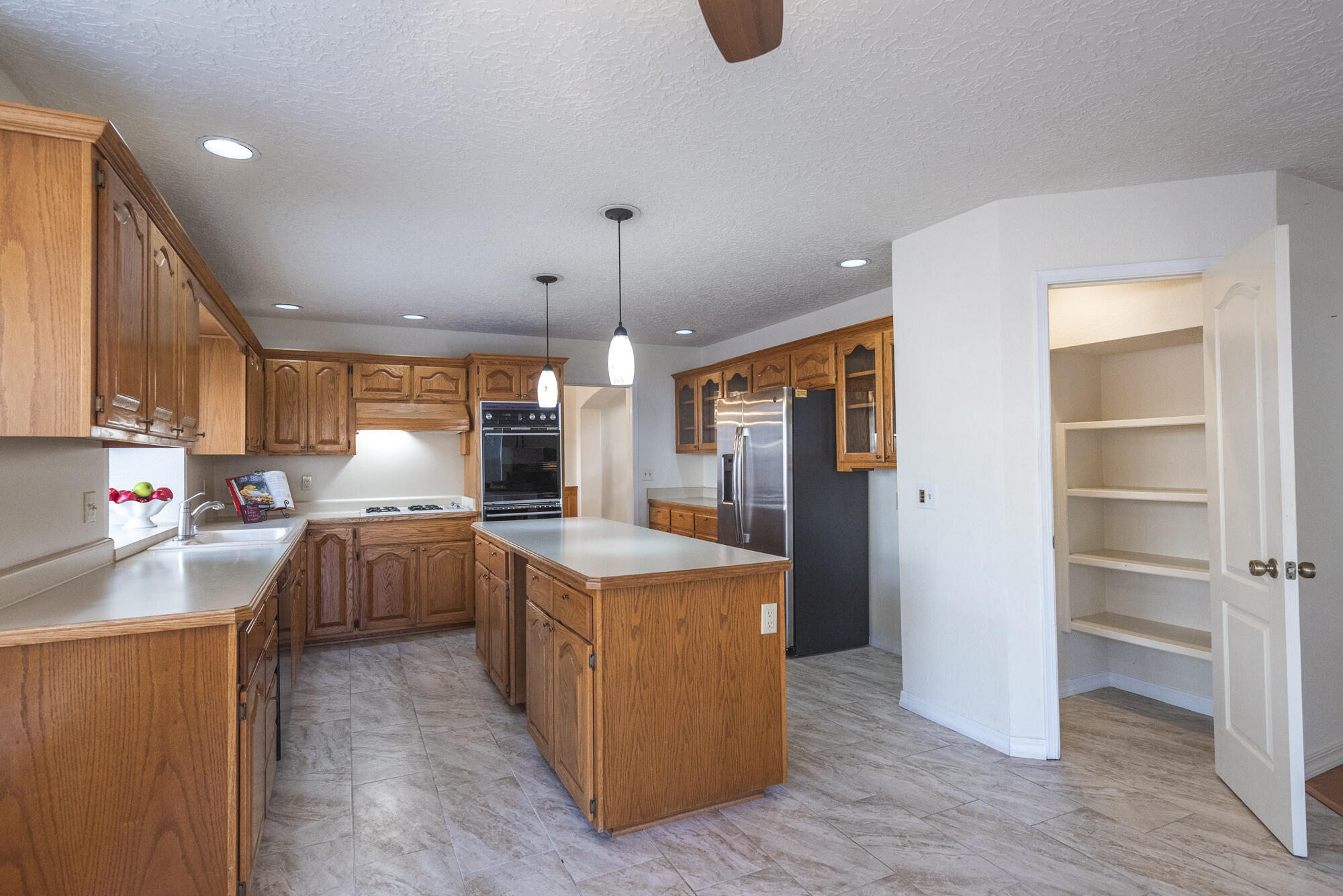 5412 Vista Lejana NE