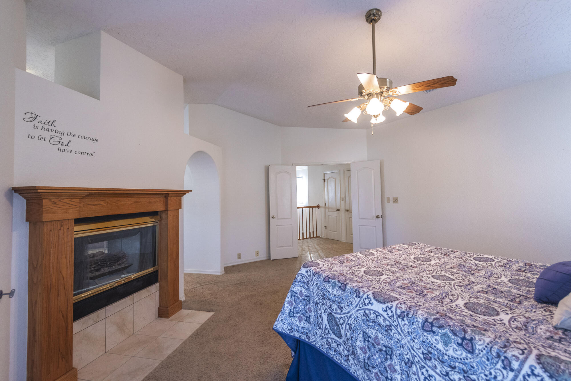 5412 Vista Lejana NE