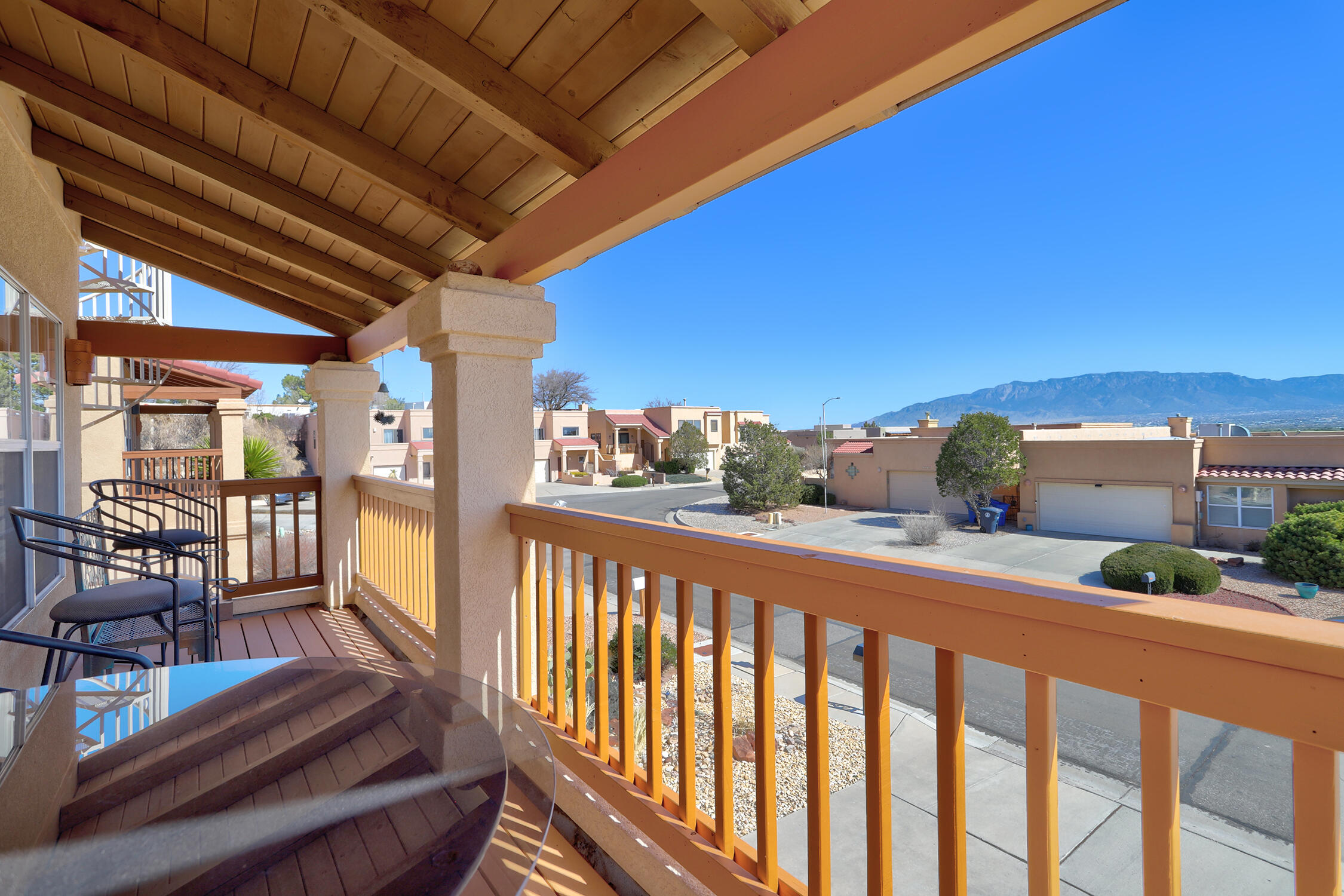 5411 La Colonia Drive NW