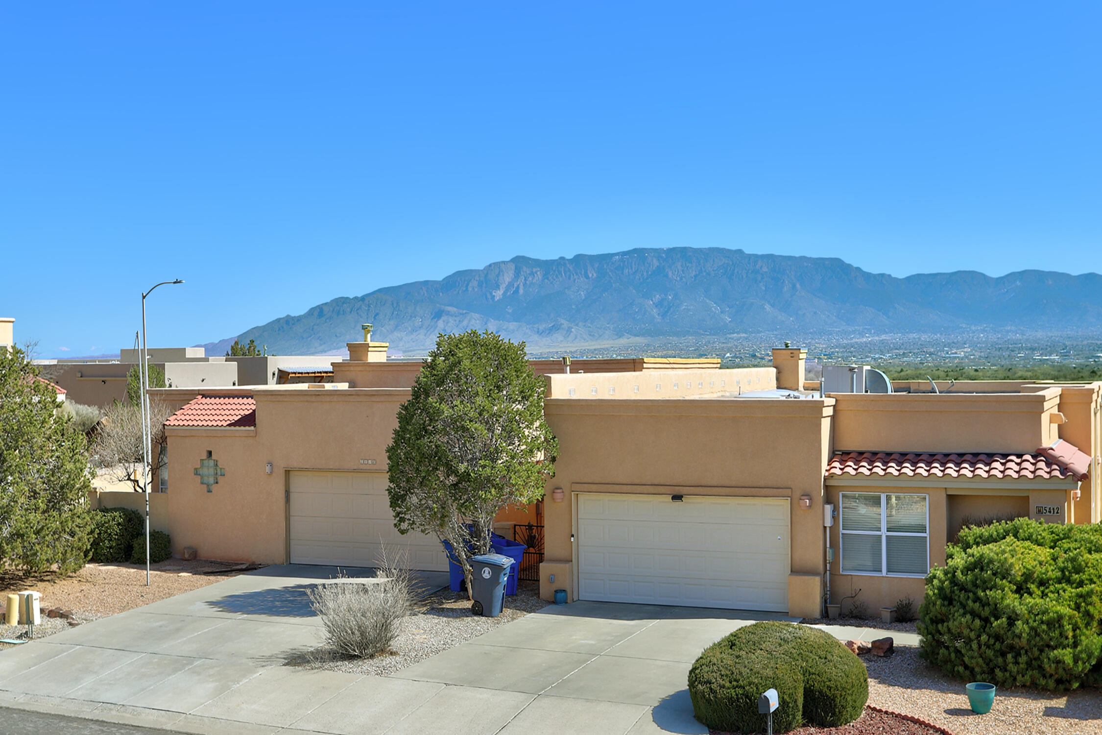 5411 La Colonia Drive NW