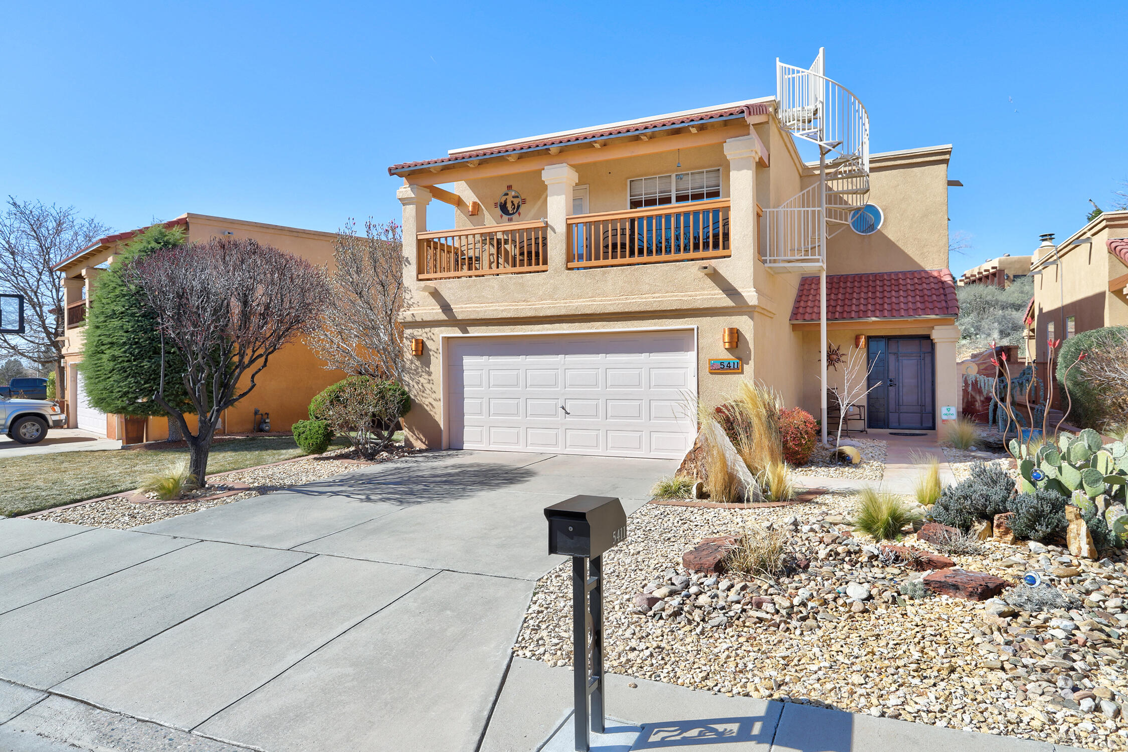 5411 La Colonia Drive NW