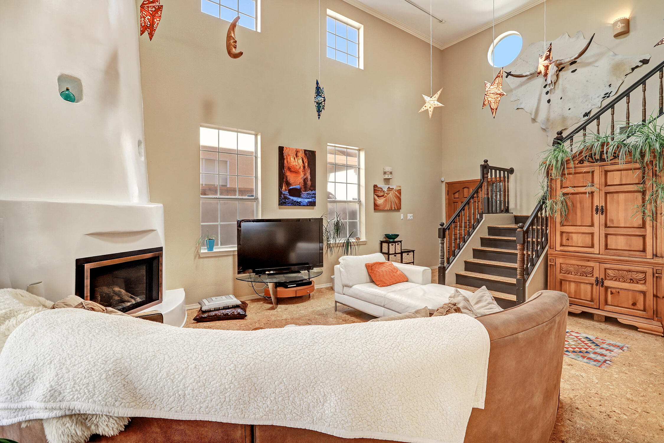 5411 La Colonia Drive NW