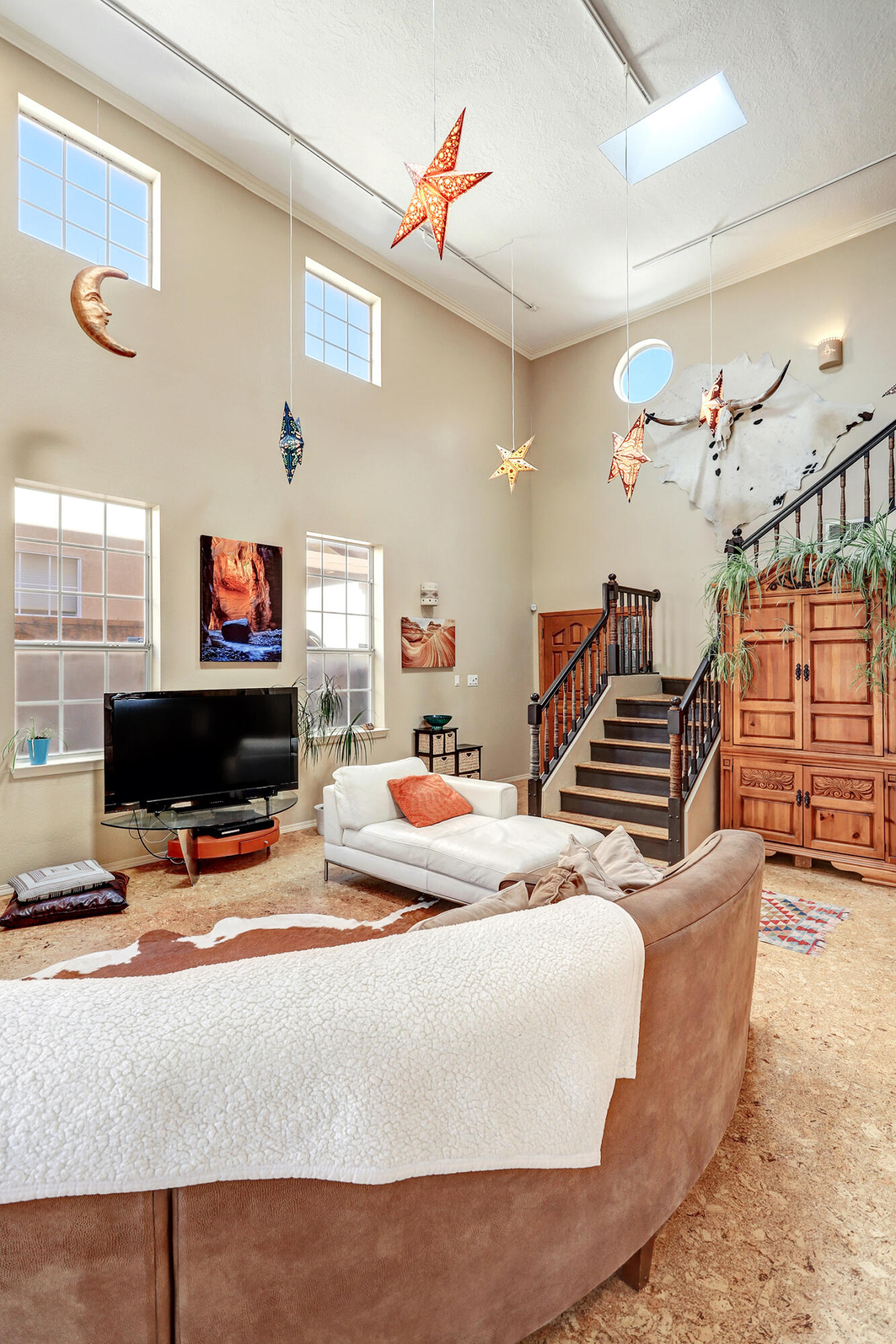 5411 La Colonia Drive NW